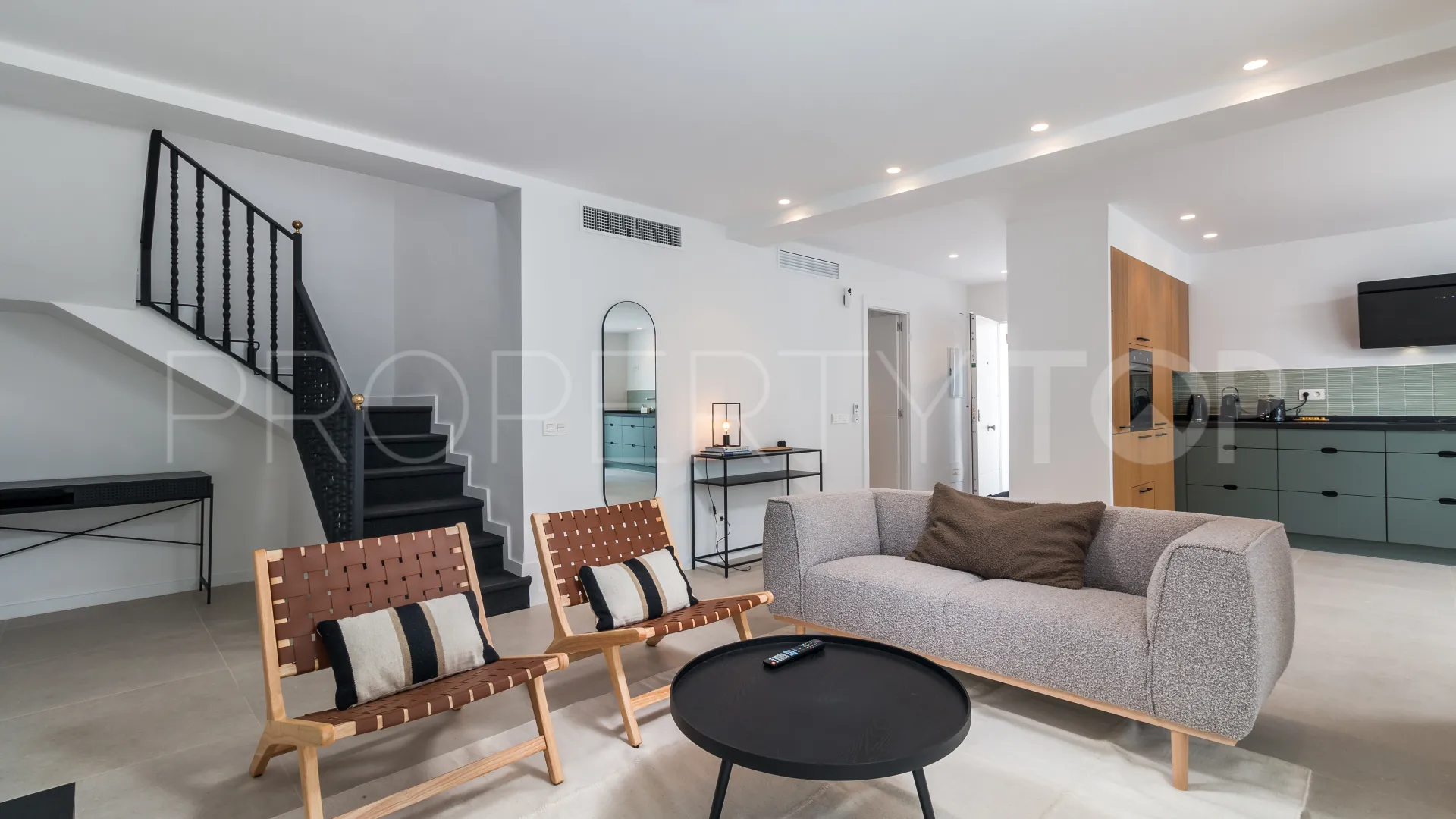 2 bedrooms town house for sale in Istan