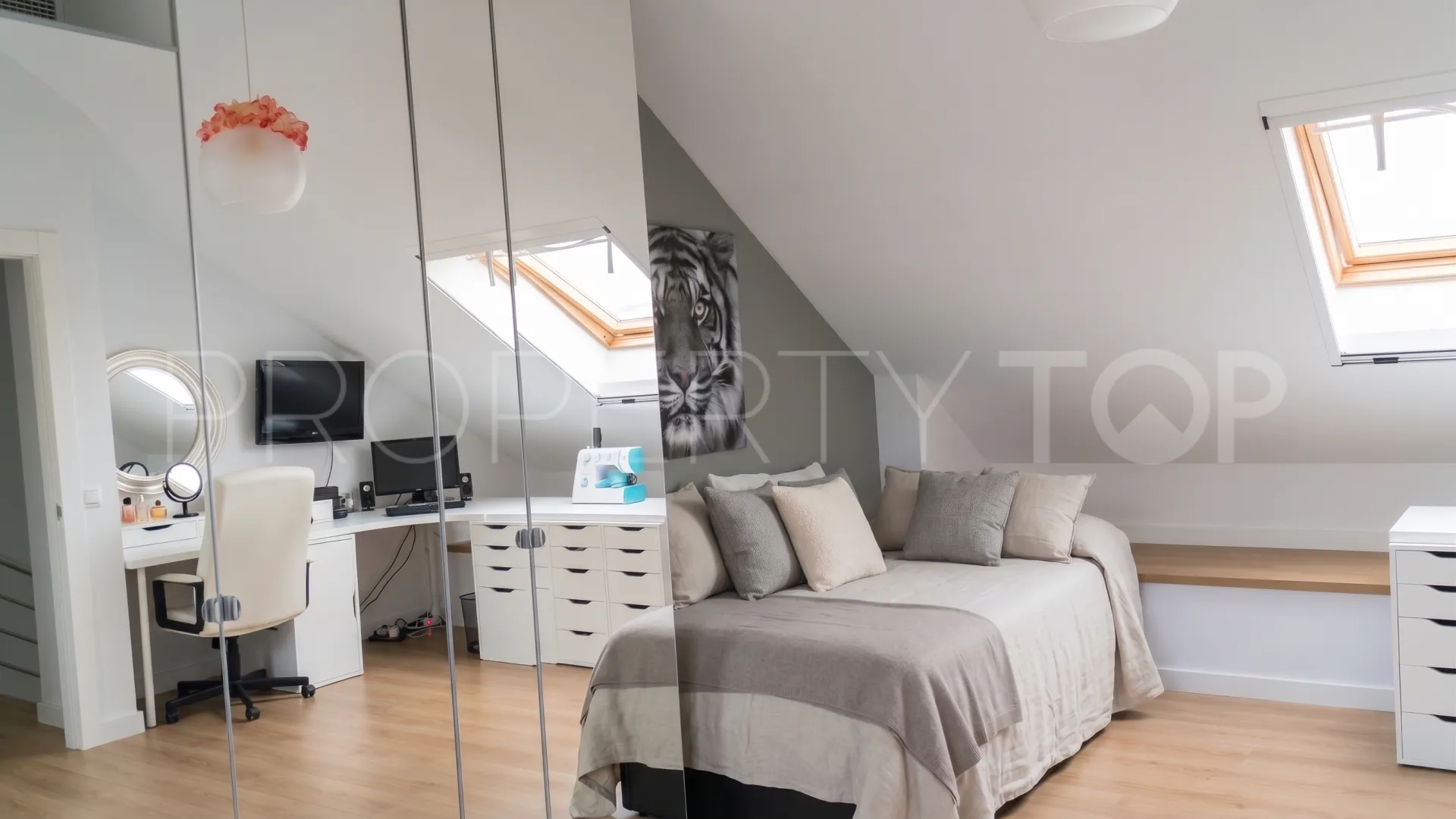 Adosado en venta en San Pedro de Alcantara de 5 dormitorios