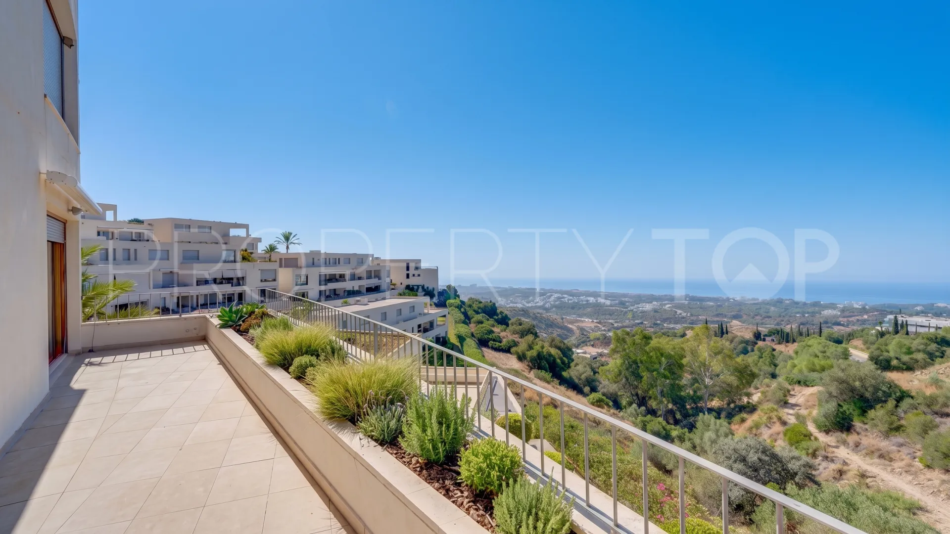 Lomas de los Monteros, apartamento planta baja en venta