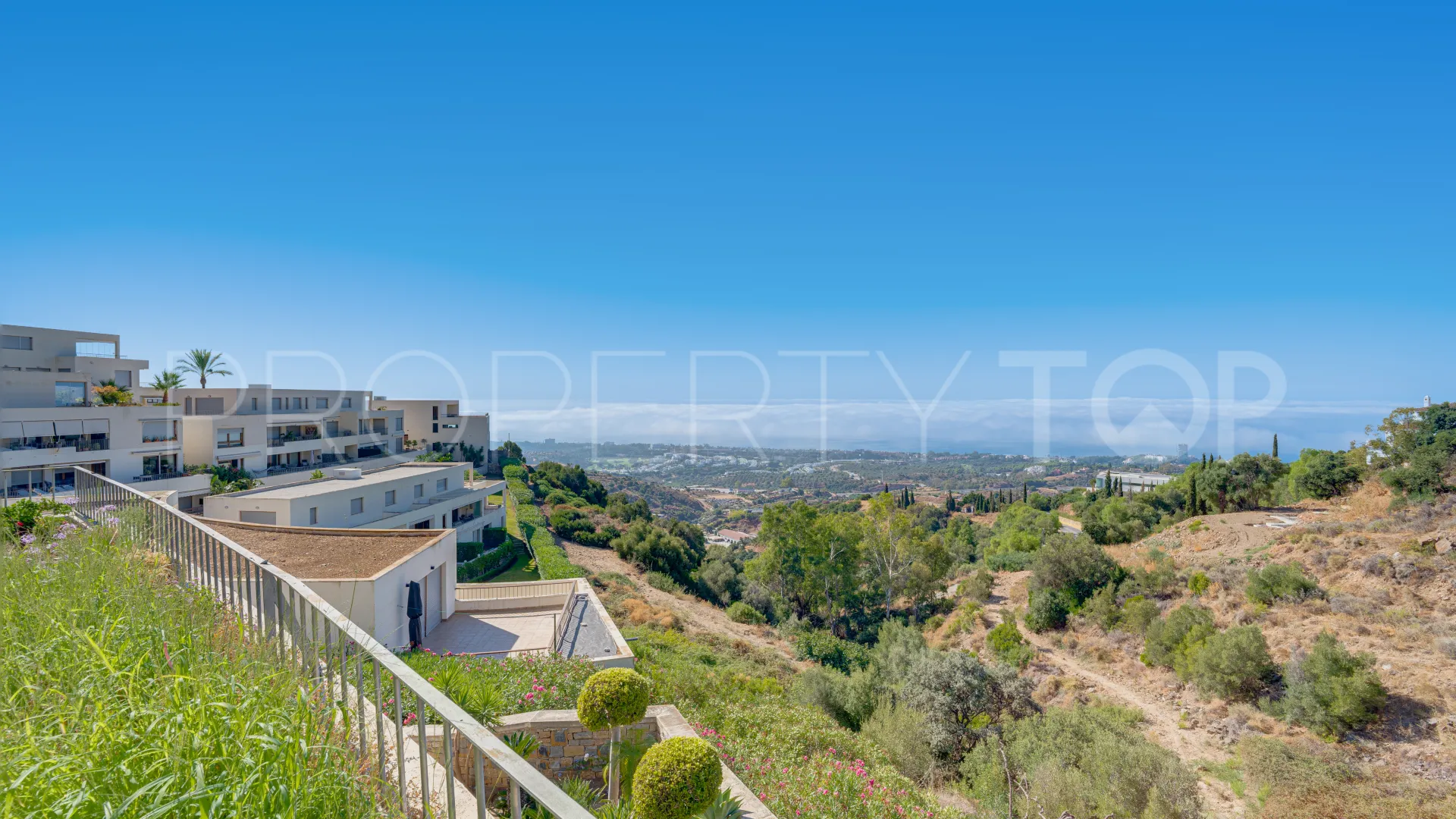 Lomas de los Monteros, apartamento planta baja en venta