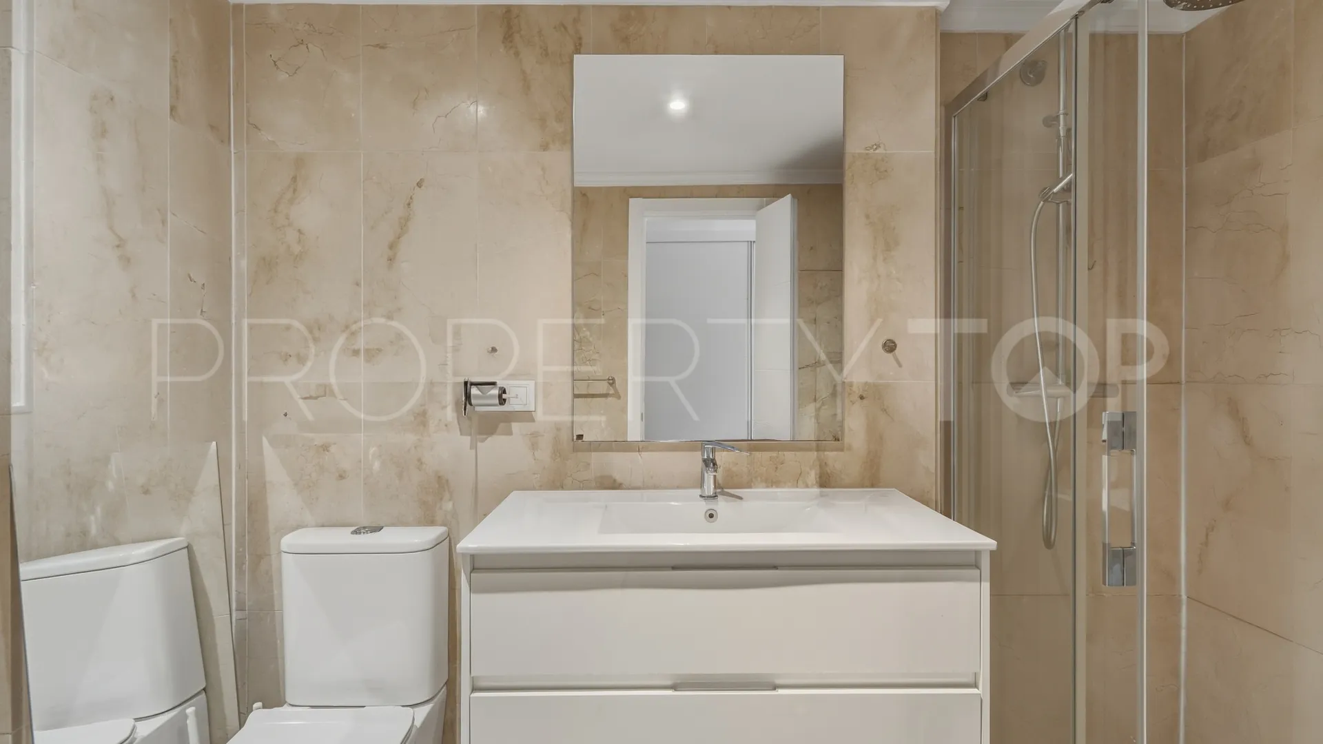 2 bedrooms apartment for sale in Campos de Guadalmina