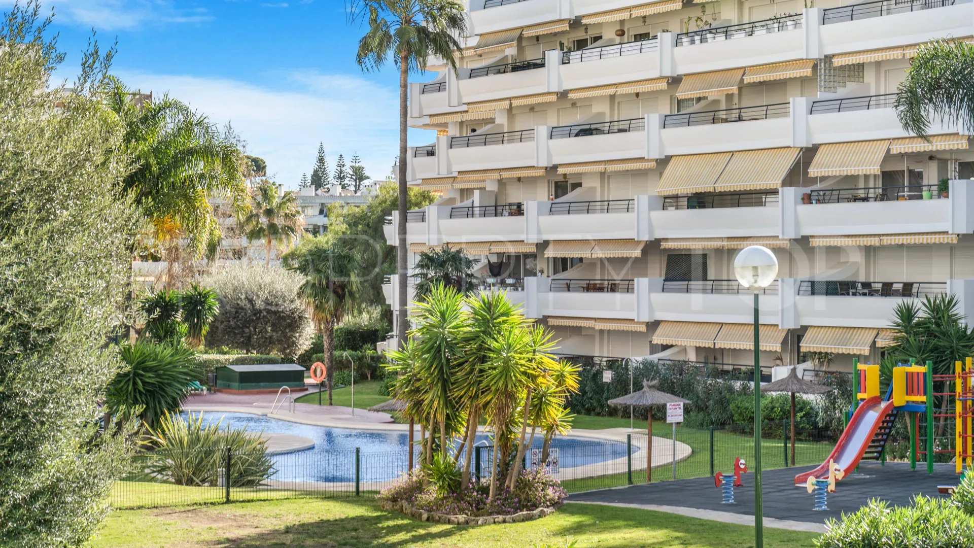 2 bedrooms apartment for sale in Campos de Guadalmina