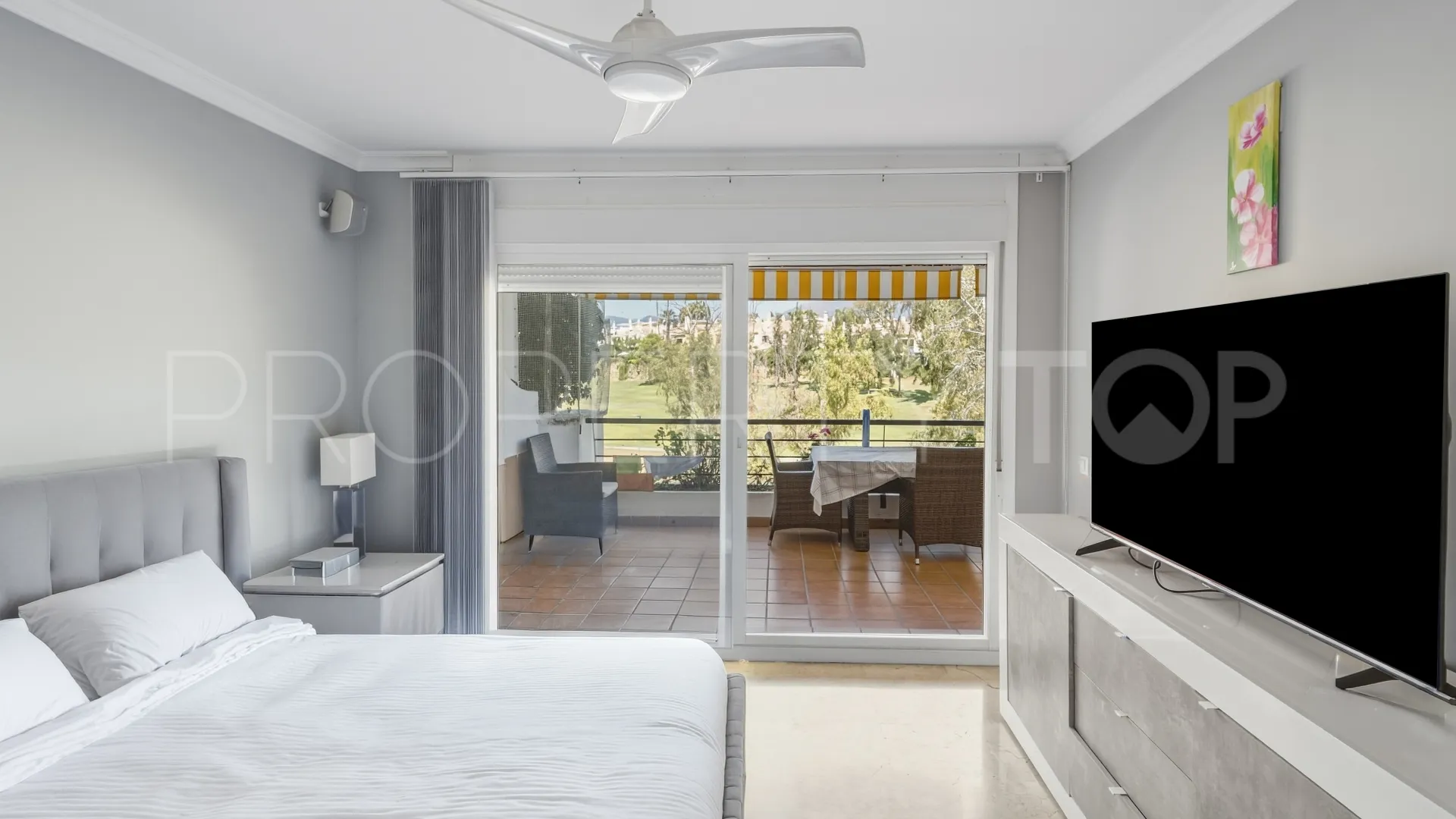 2 bedrooms apartment for sale in Campos de Guadalmina