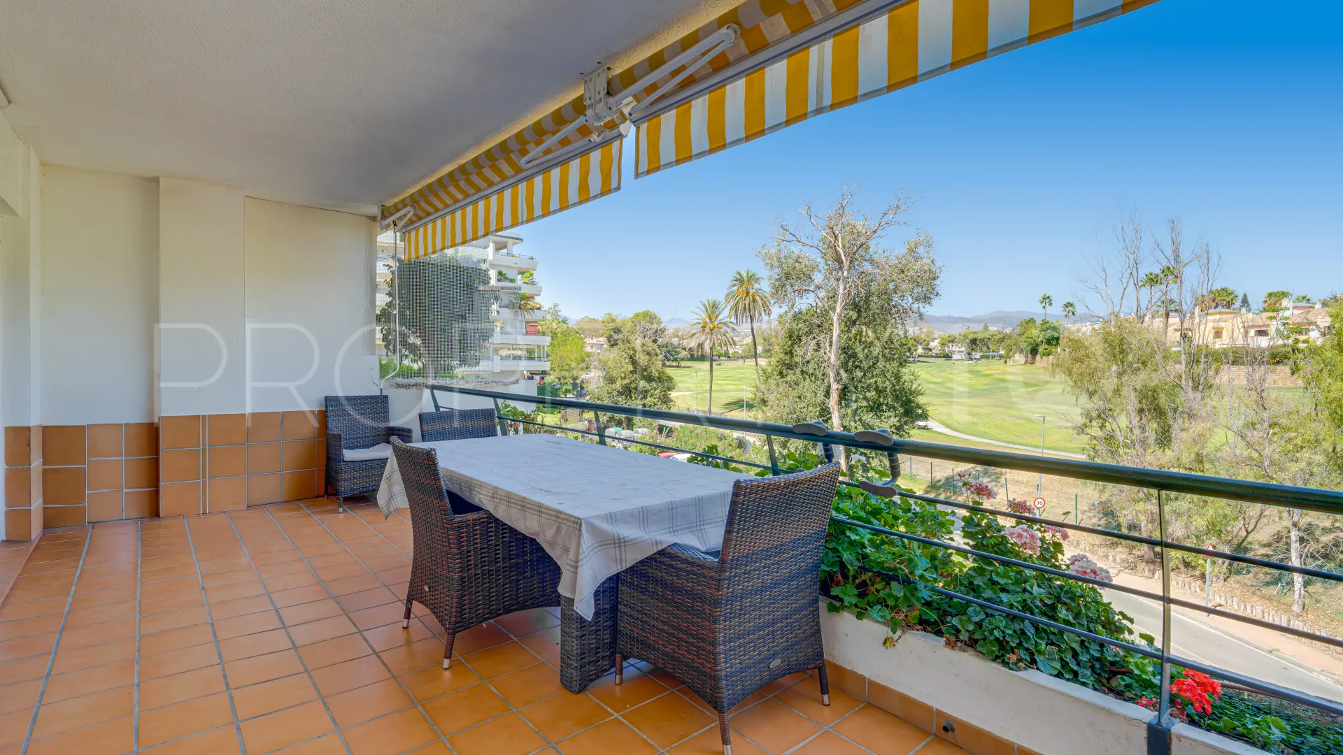 2 bedrooms apartment for sale in Campos de Guadalmina