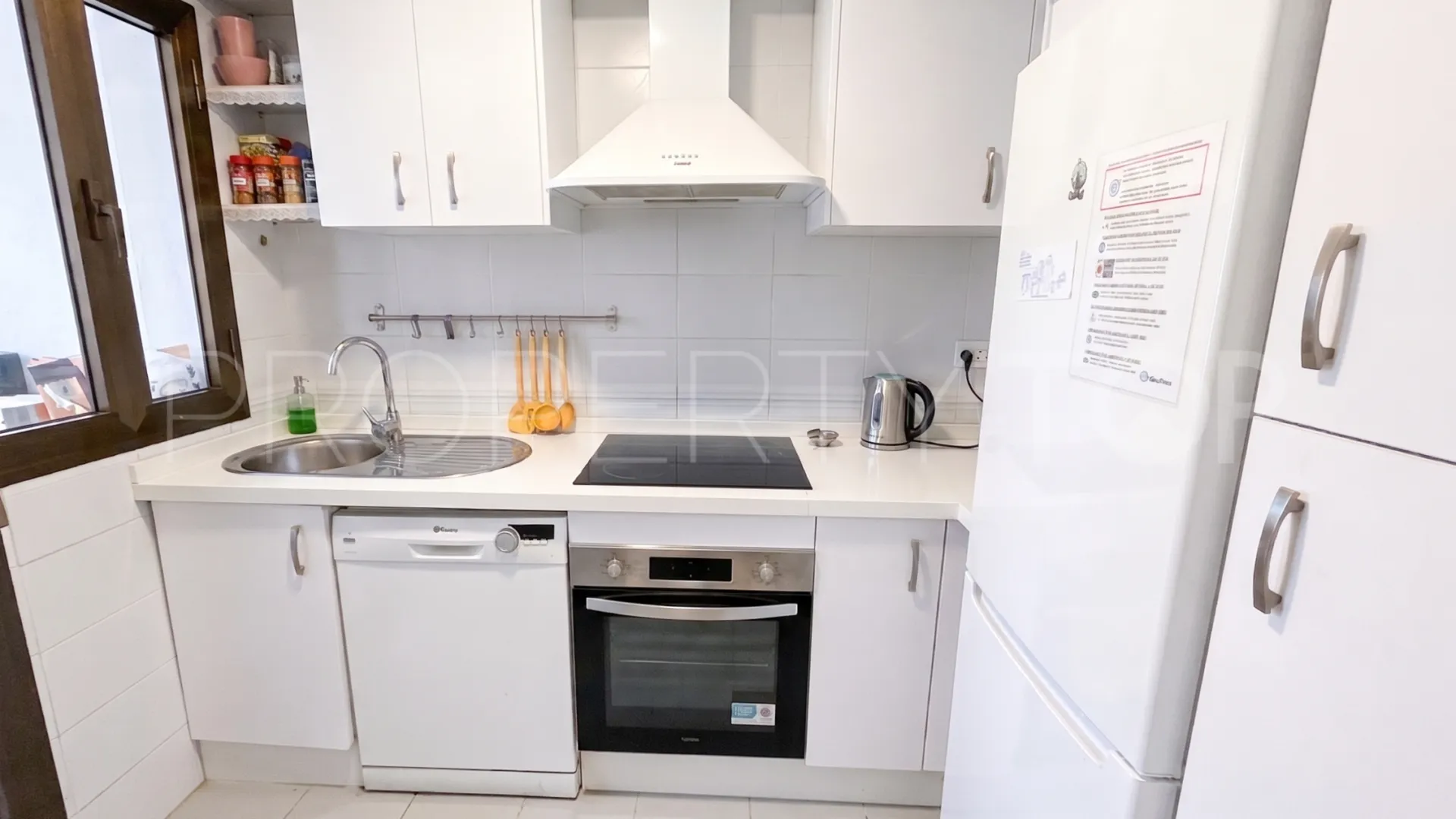 3 bedrooms apartment for sale in Golden Beach