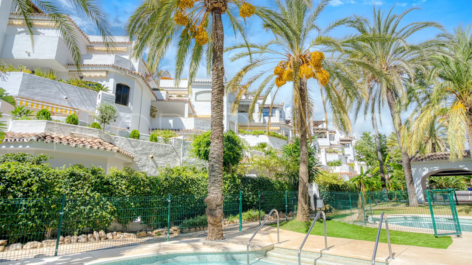 3 bedrooms apartment for sale in Golden Beach