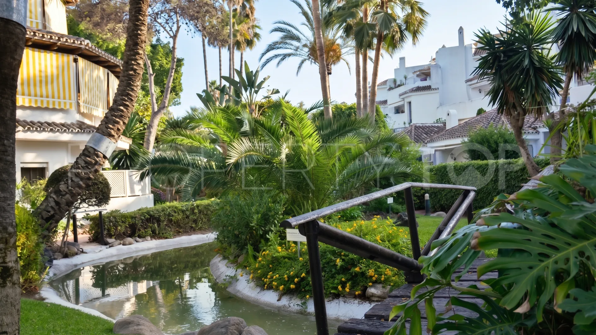 3 bedrooms apartment for sale in Golden Beach
