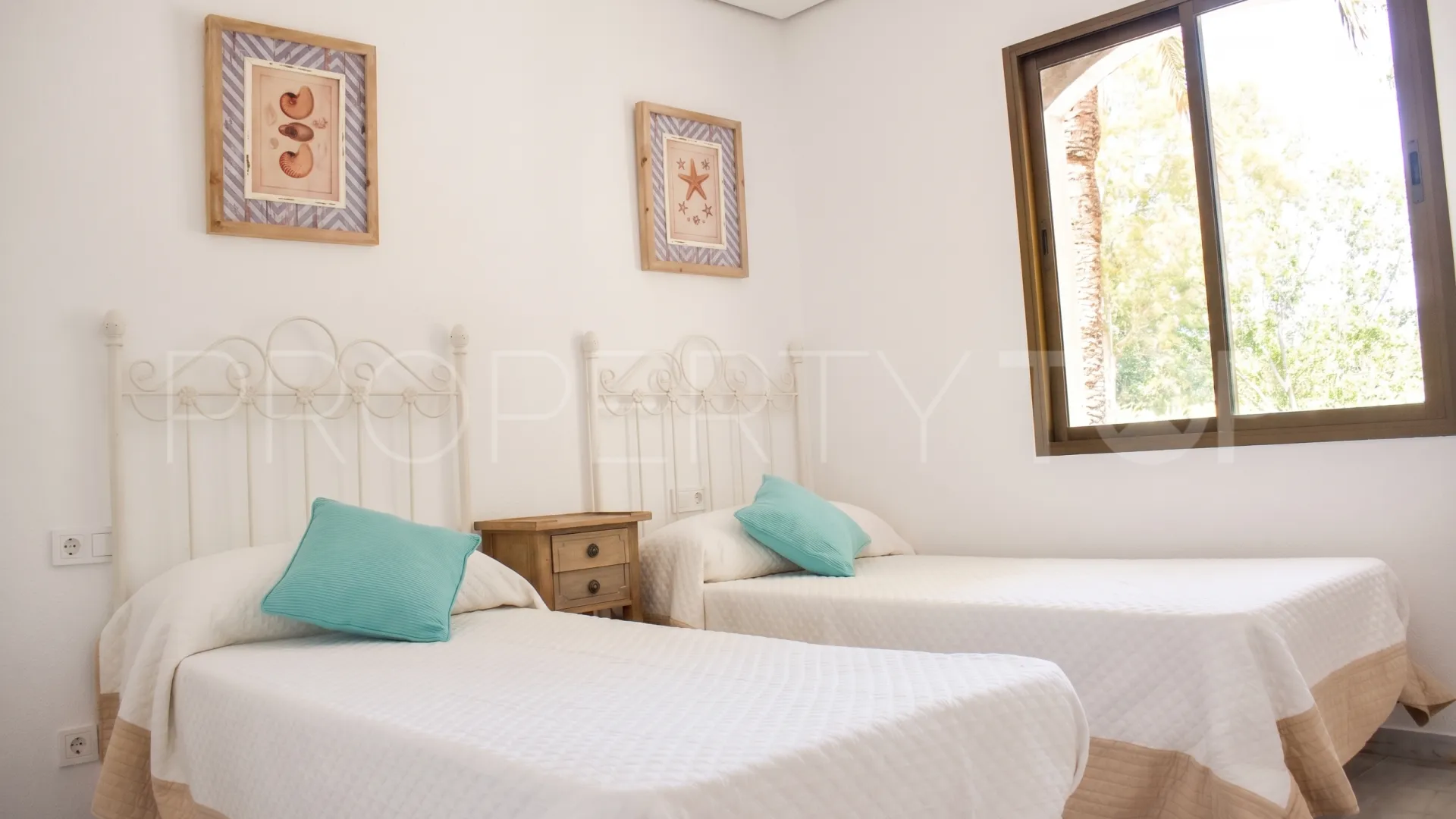 3 bedrooms apartment for sale in Golden Beach