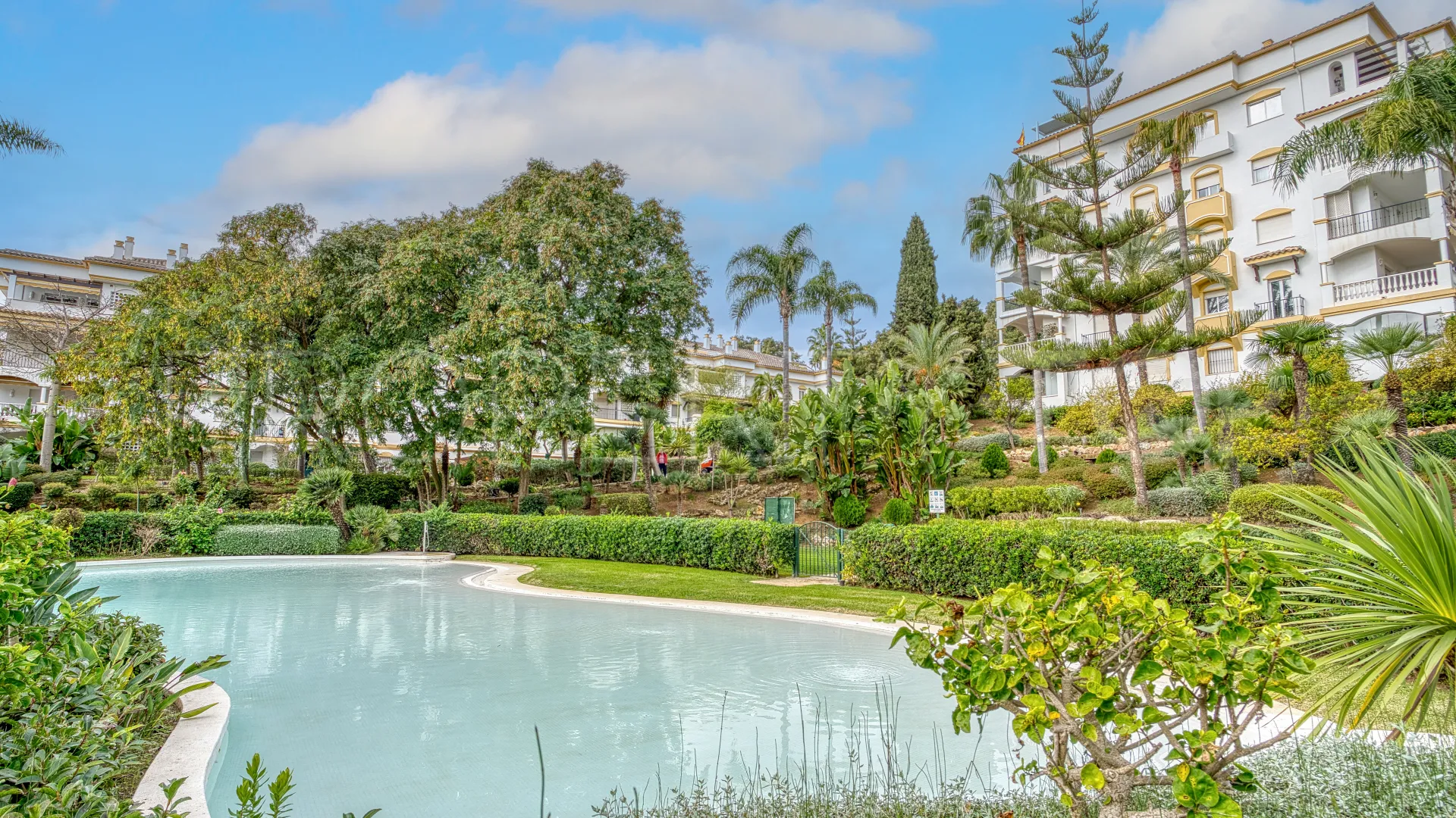 For sale apartment in Hacienda Nagüeles I with 2 bedrooms