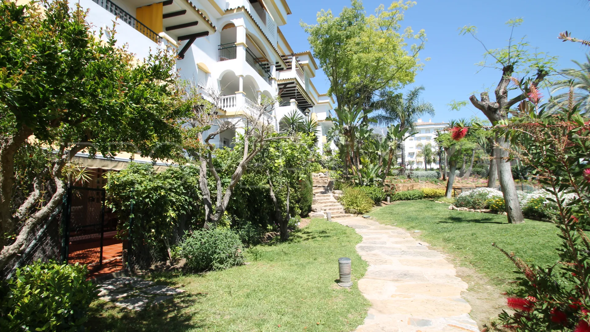 For sale apartment in Hacienda Nagüeles I with 2 bedrooms