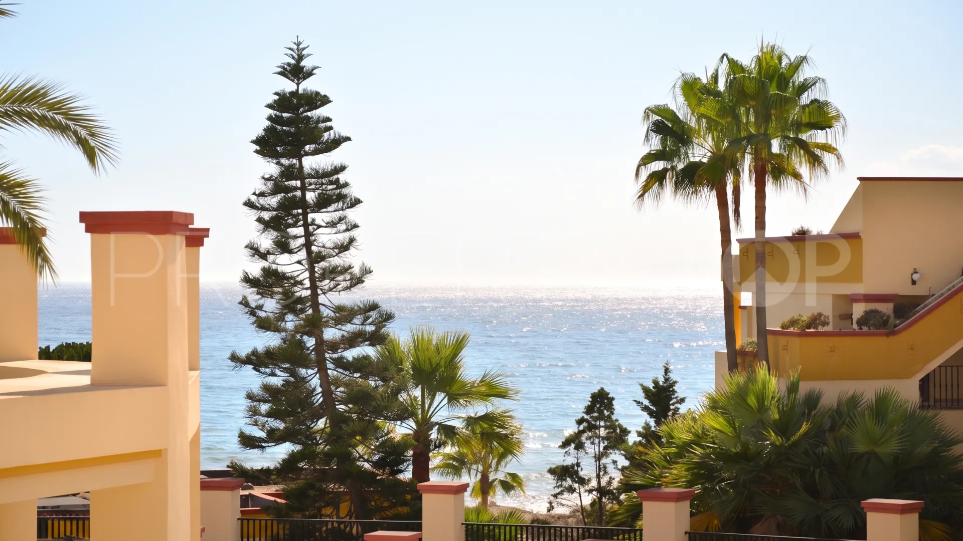 For sale Elviria Playa 1 bedroom ground floor apartment