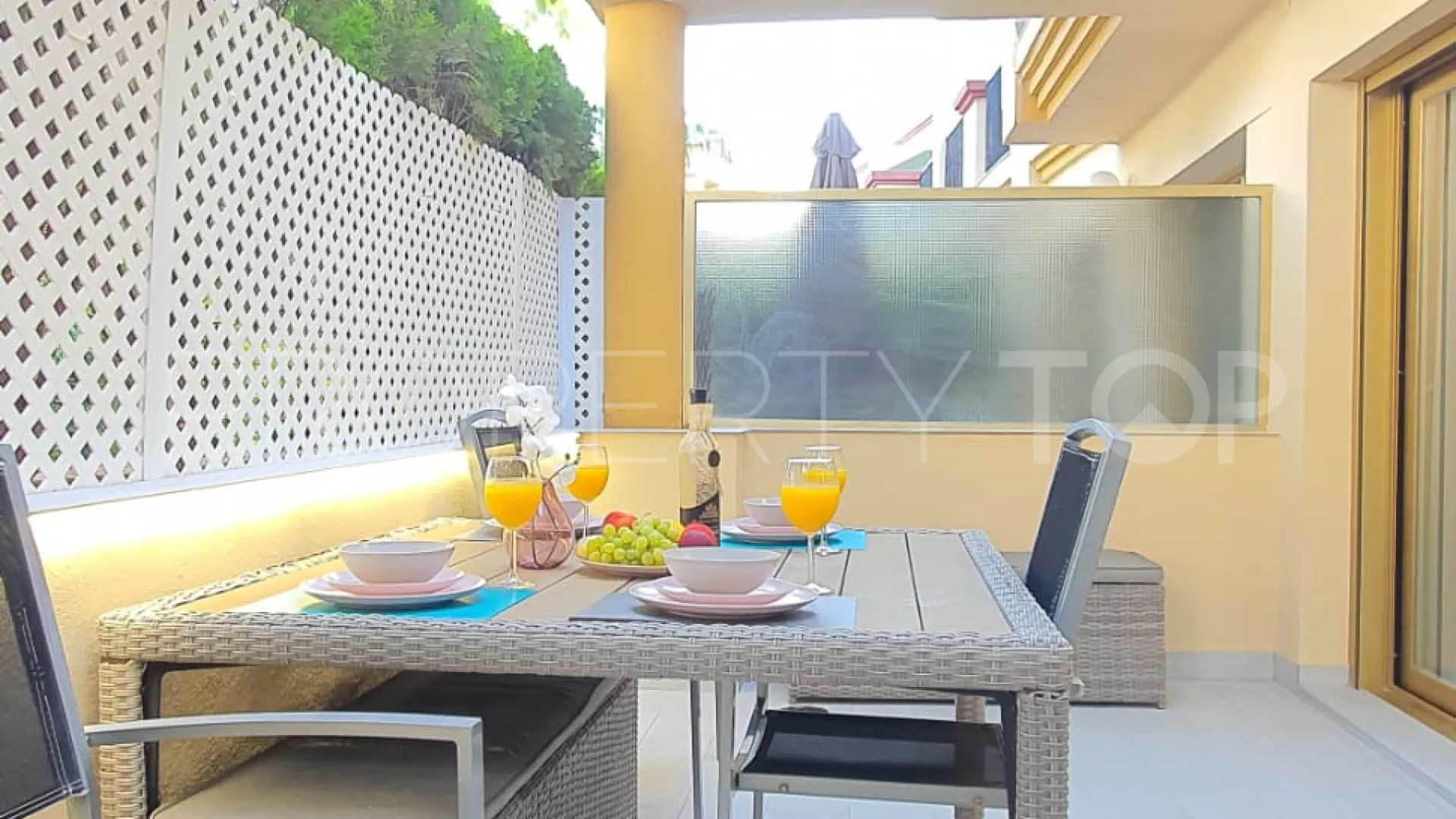 For sale Elviria Playa 1 bedroom ground floor apartment