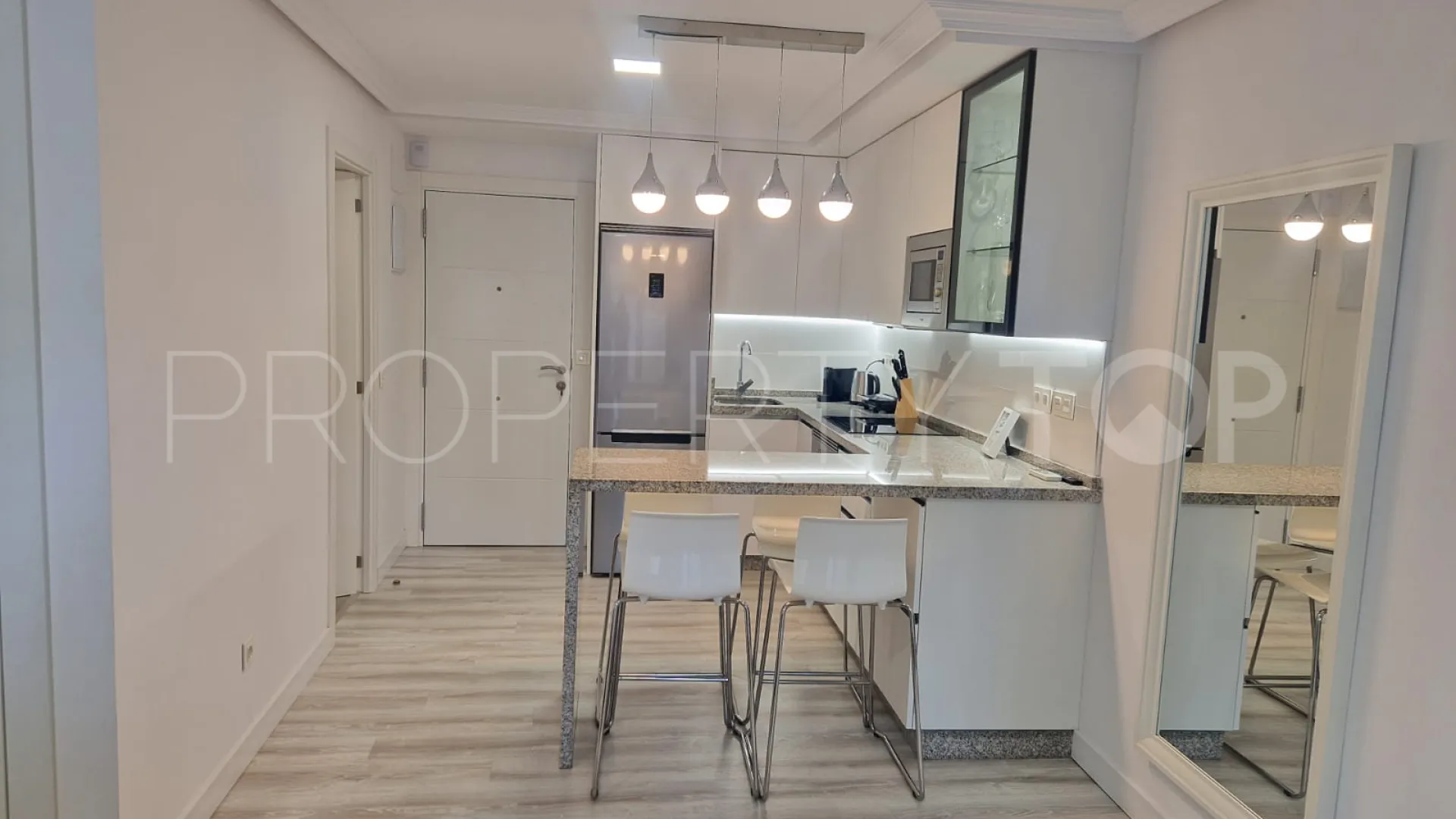 For sale Elviria Playa 1 bedroom ground floor apartment