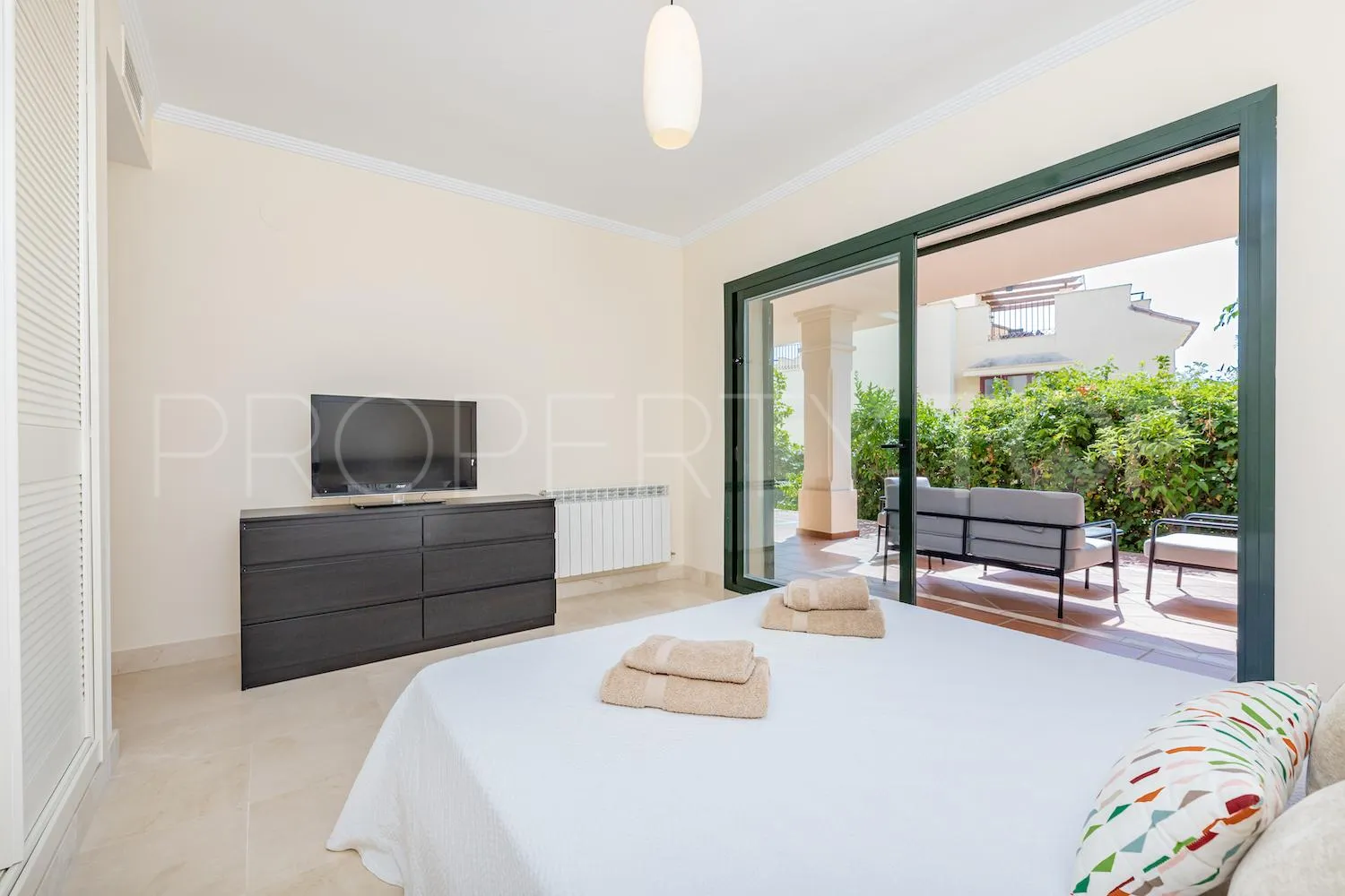 Apartamento planta baja a la venta con 1 dormitorio en Atalaya de Rio Verde