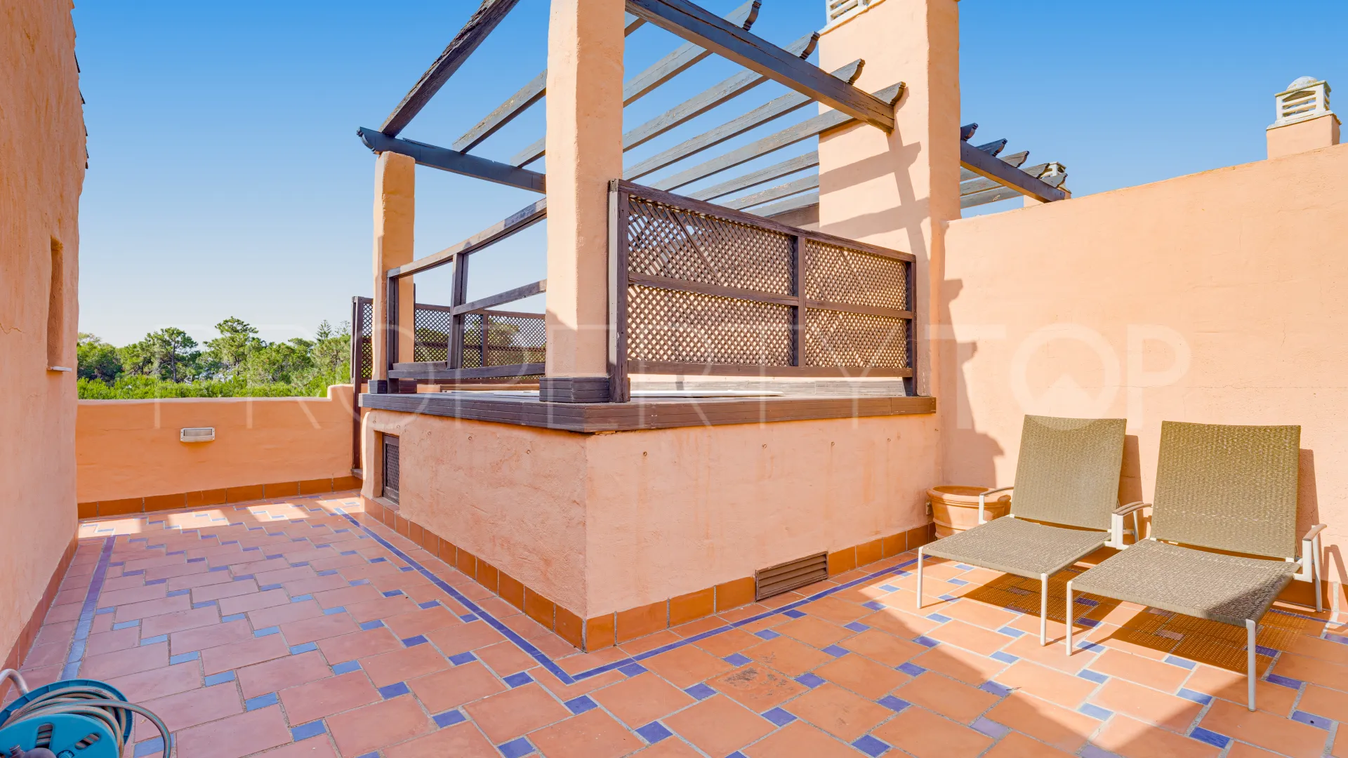 Atico duplex con 4 dormitorios en venta en Hacienda del Sol