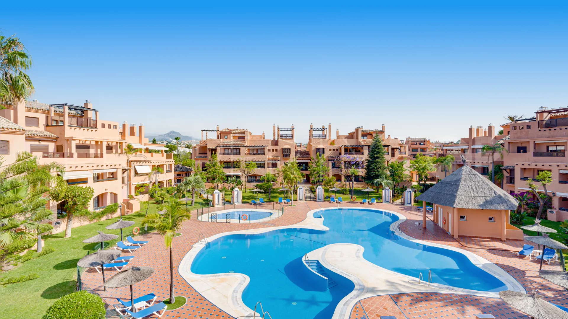 Atico duplex con 4 dormitorios en venta en Hacienda del Sol