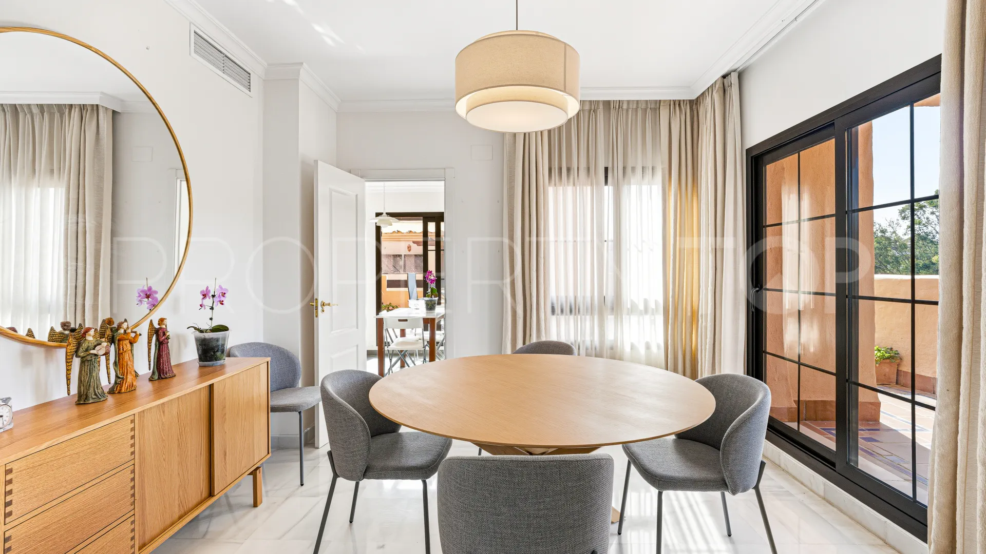 Atico duplex con 4 dormitorios en venta en Hacienda del Sol