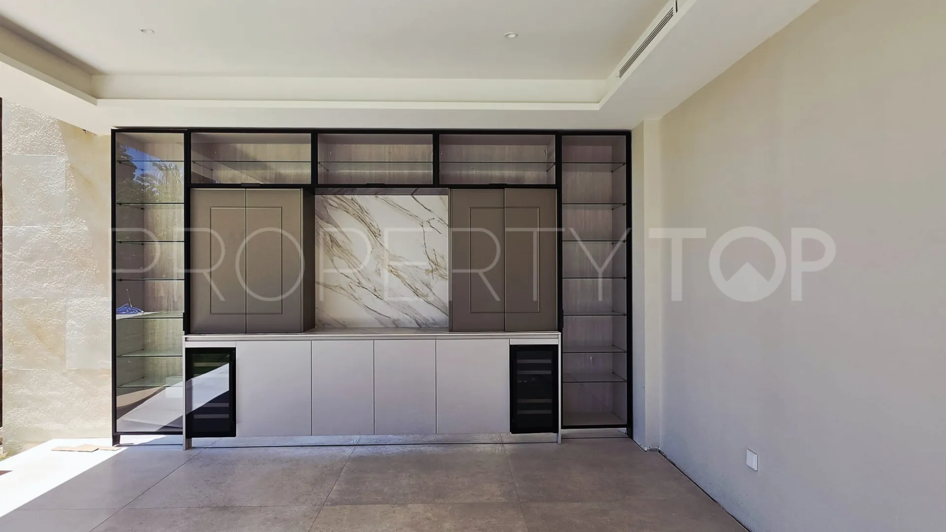 Comprar villa en Los Monteros Playa de 5 dormitorios