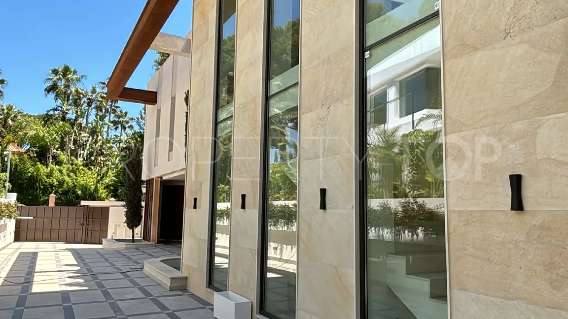Comprar villa en Los Monteros Playa de 5 dormitorios