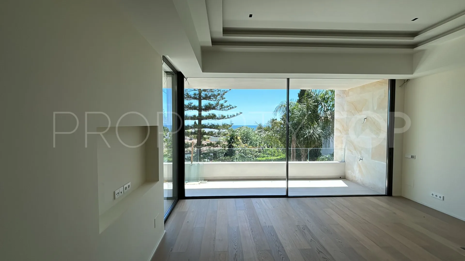Comprar villa en Los Monteros Playa de 5 dormitorios