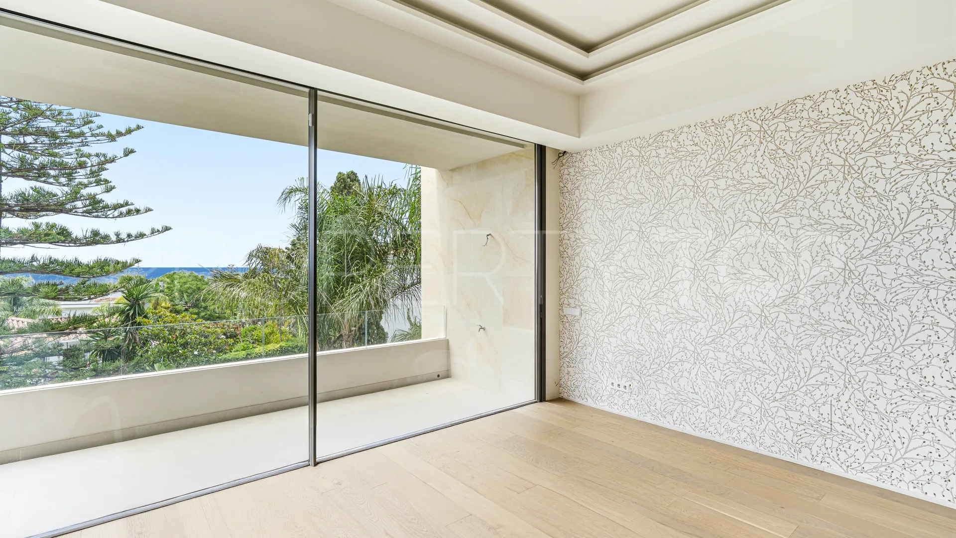 Comprar villa en Los Monteros Playa de 5 dormitorios