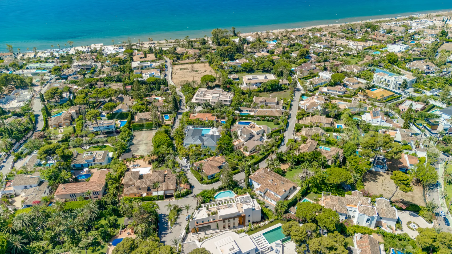 Comprar villa en Los Monteros Playa de 5 dormitorios
