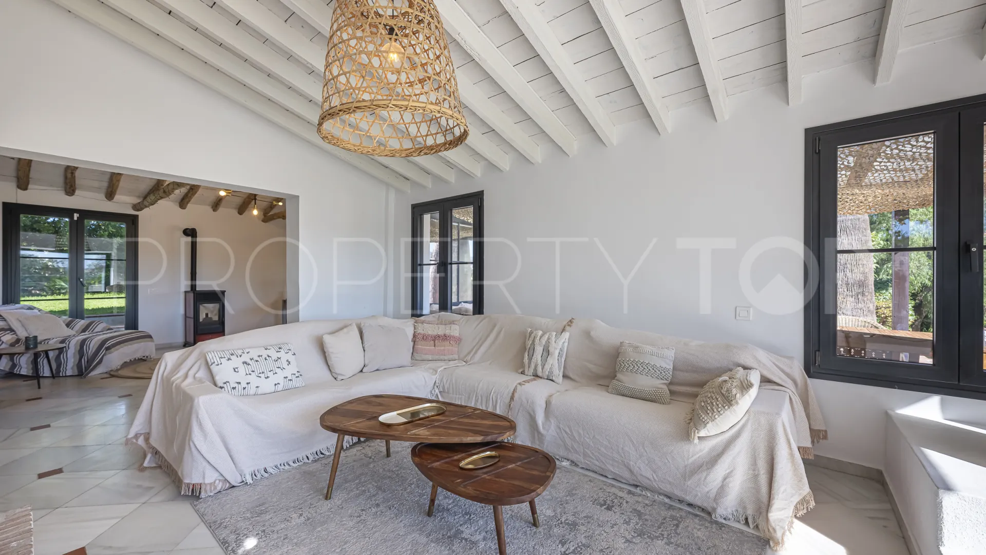 Buy Guadalmina Alta 3 bedrooms villa