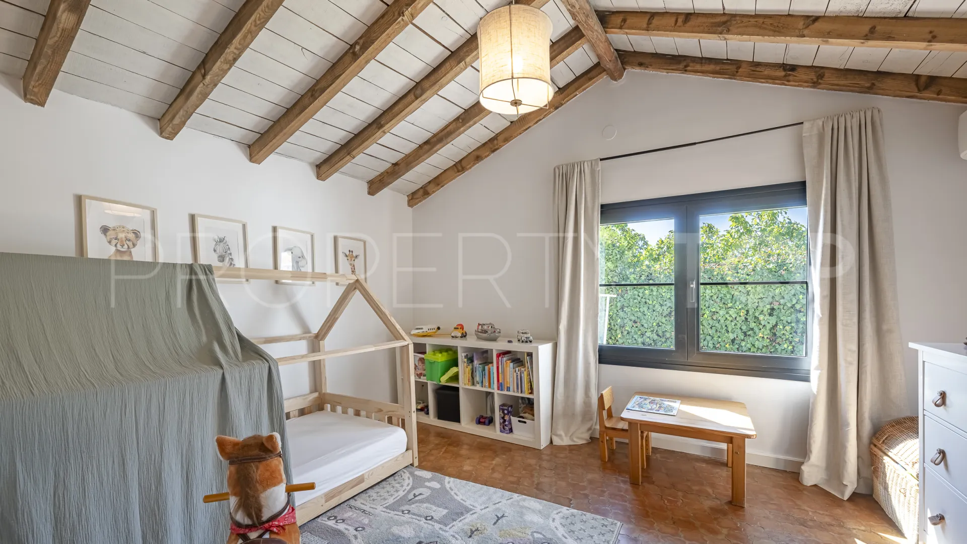Buy Guadalmina Alta 3 bedrooms villa