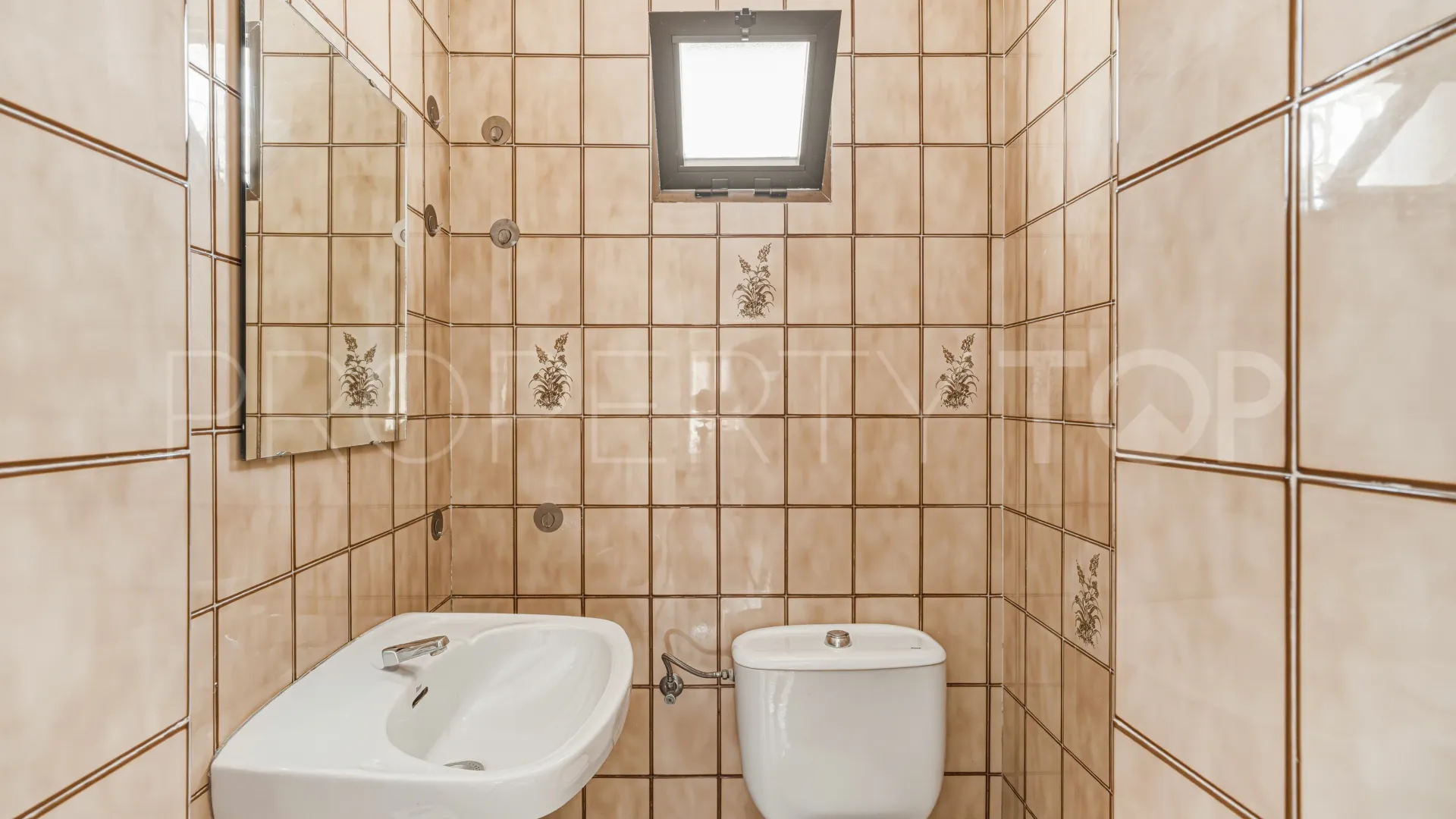 Villa en venta en Nueva Andalucia