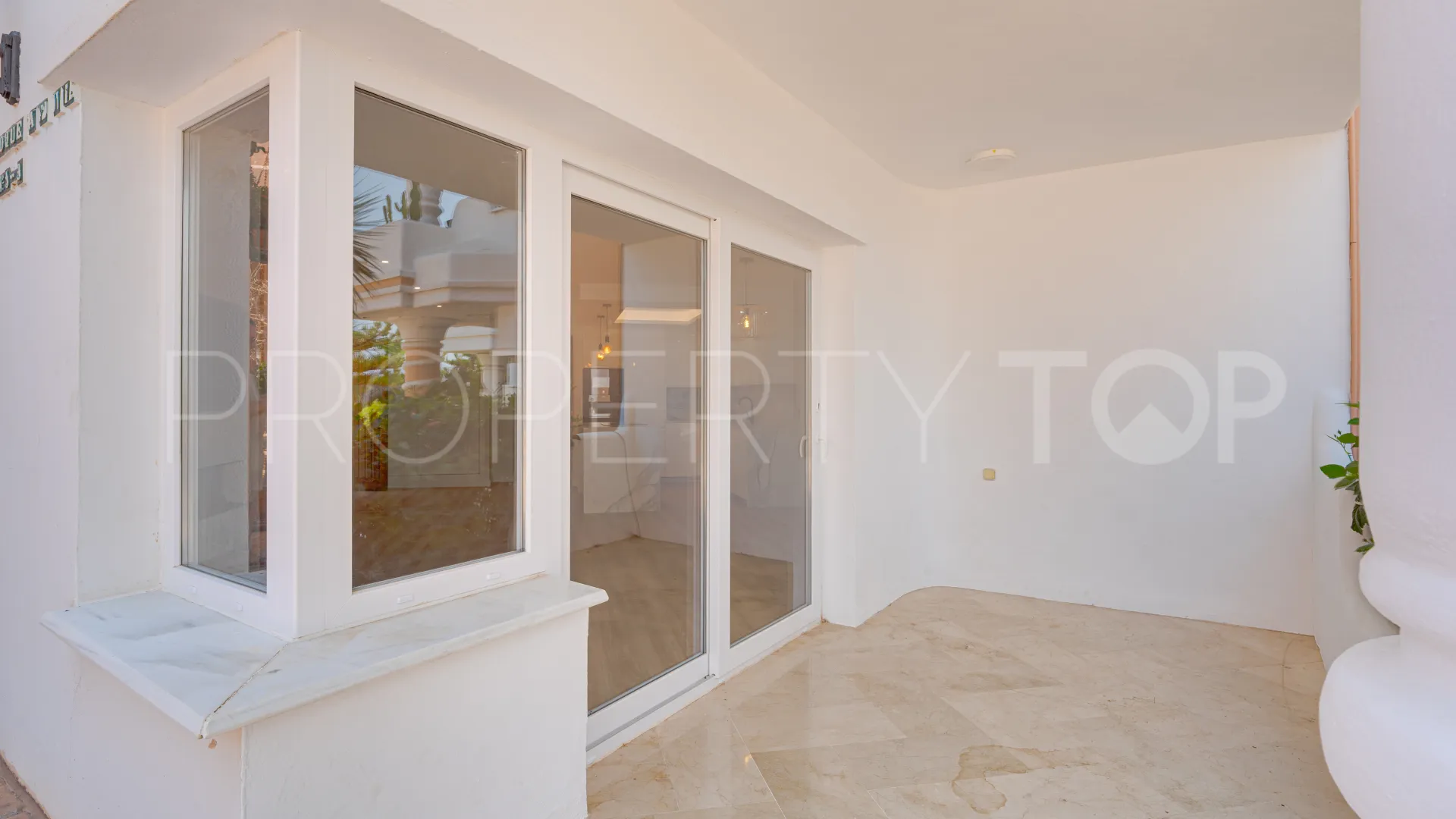 Apartamento planta baja en venta con 3 dormitorios en Mijas Golf