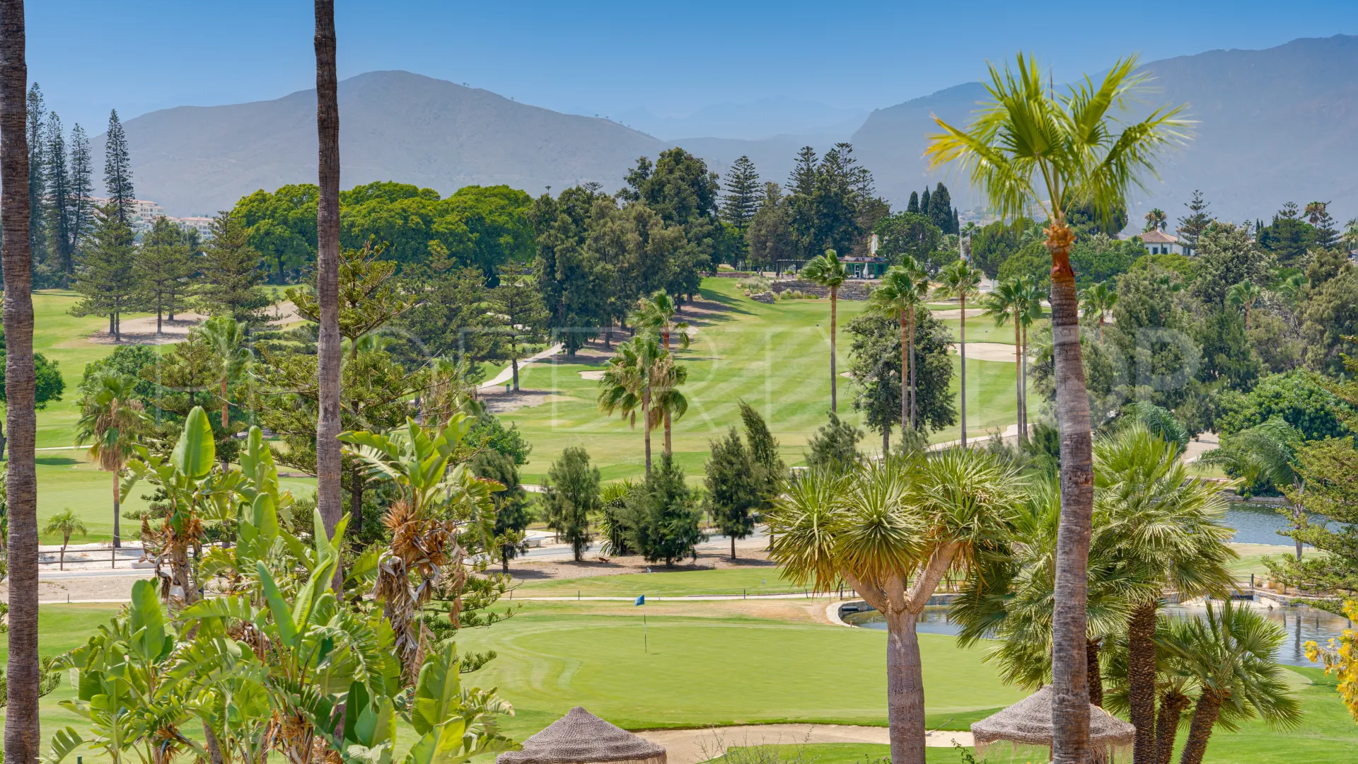 Apartamento planta baja en venta con 3 dormitorios en Mijas Golf