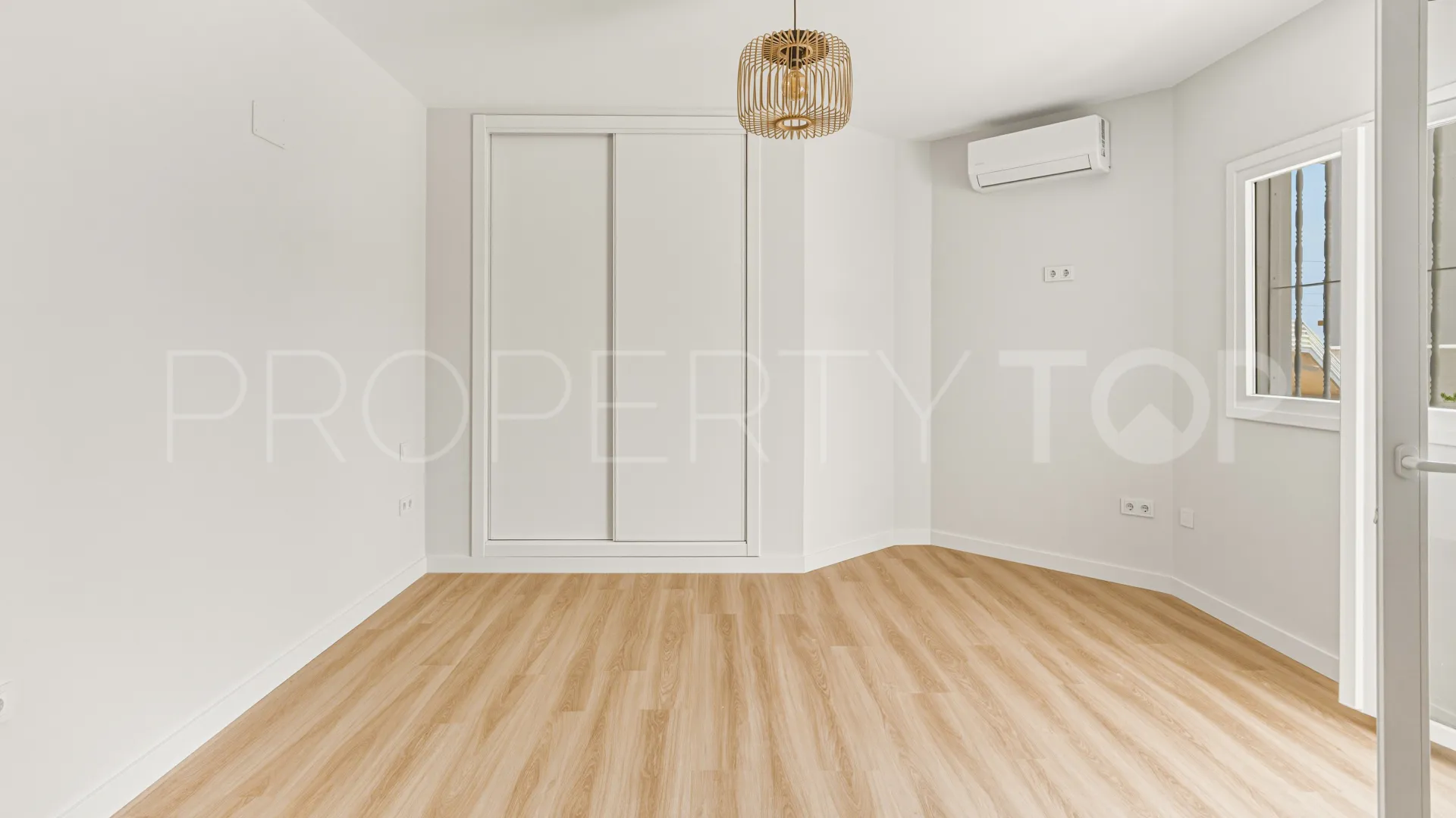 Apartamento planta baja en venta con 3 dormitorios en Mijas Golf