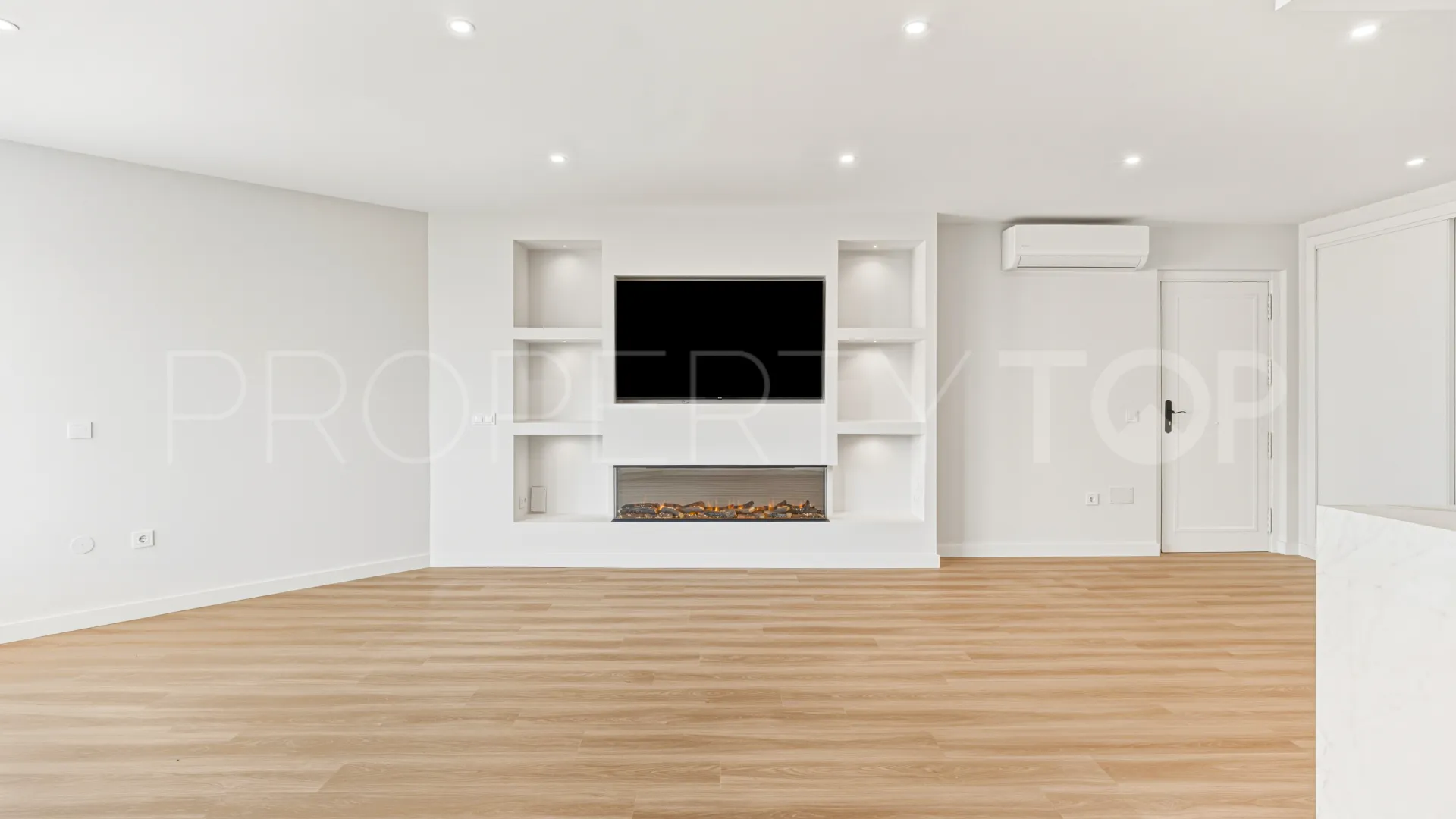 Apartamento planta baja en venta con 3 dormitorios en Mijas Golf