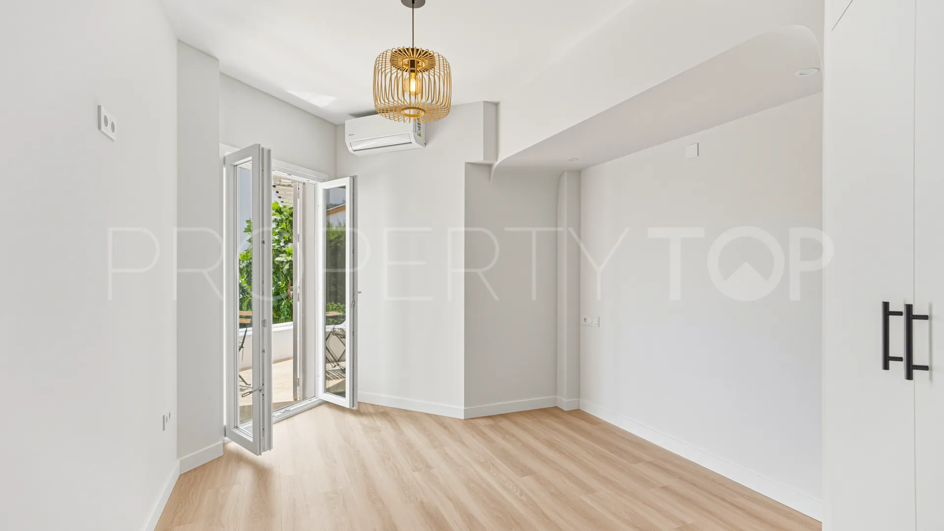 Apartamento planta baja en venta con 3 dormitorios en Mijas Golf