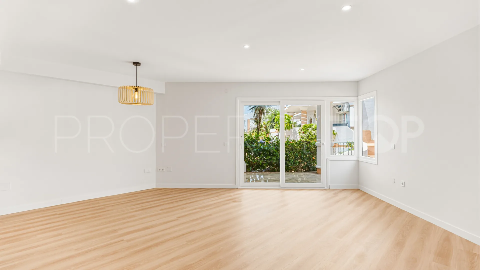 Apartamento planta baja en venta con 3 dormitorios en Mijas Golf