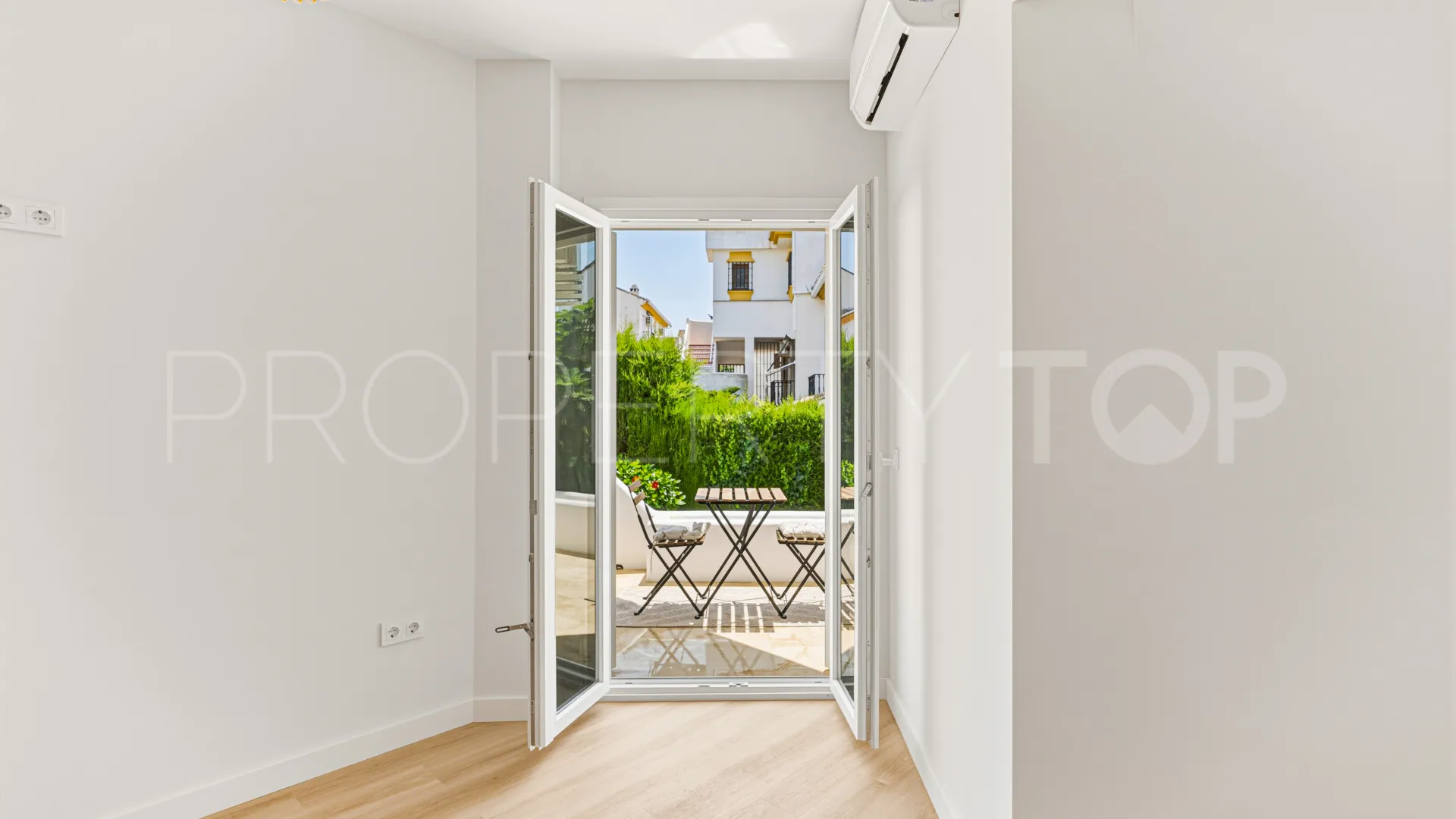 Apartamento planta baja en venta con 3 dormitorios en Mijas Golf