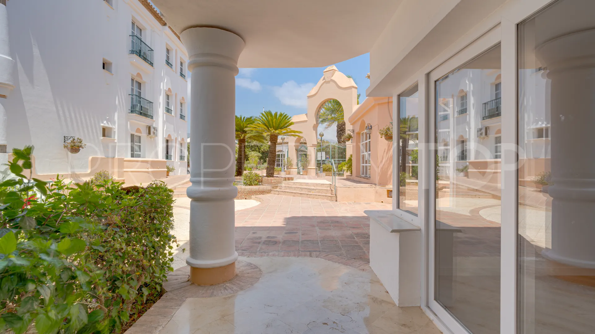 Apartamento planta baja en venta con 3 dormitorios en Mijas Golf