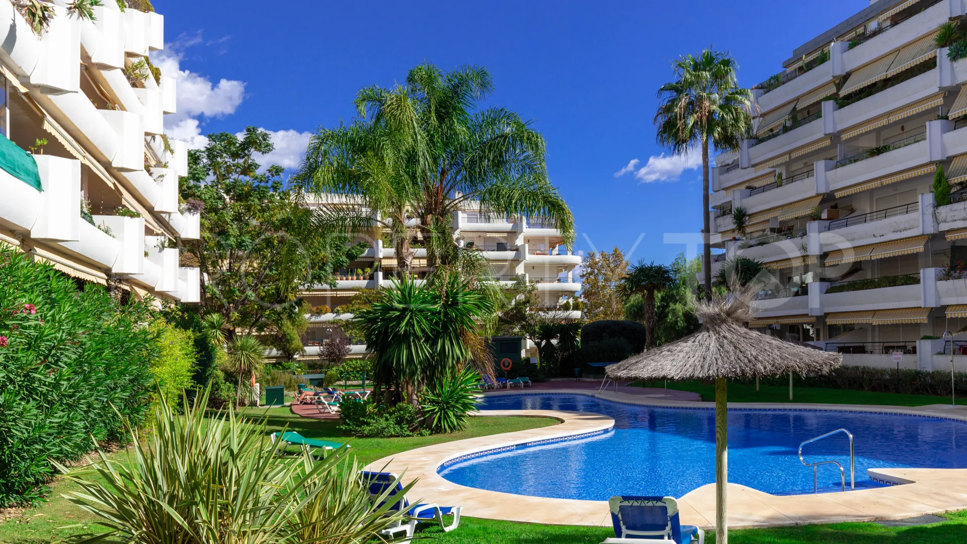 Apartment for sale in Campos de Guadalmina