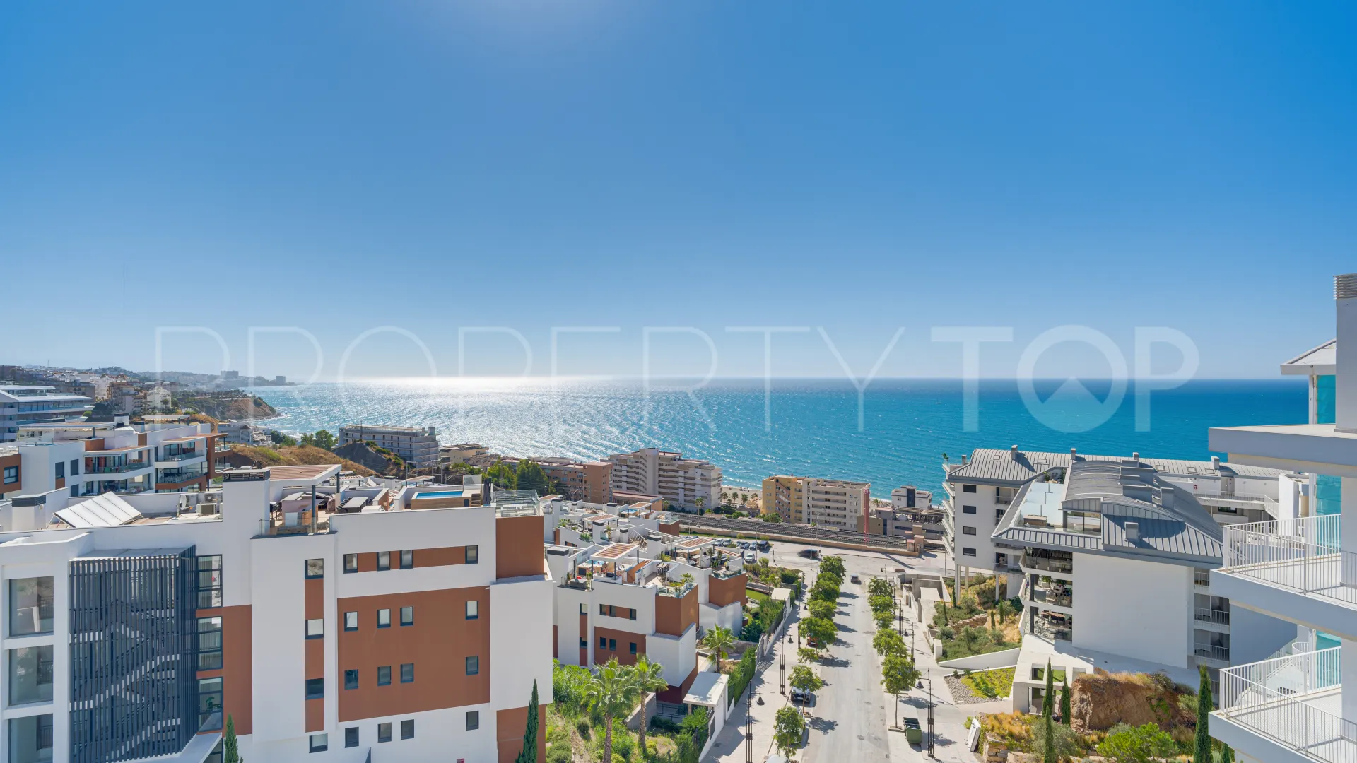 Duplex penthouse for sale in El Higueron