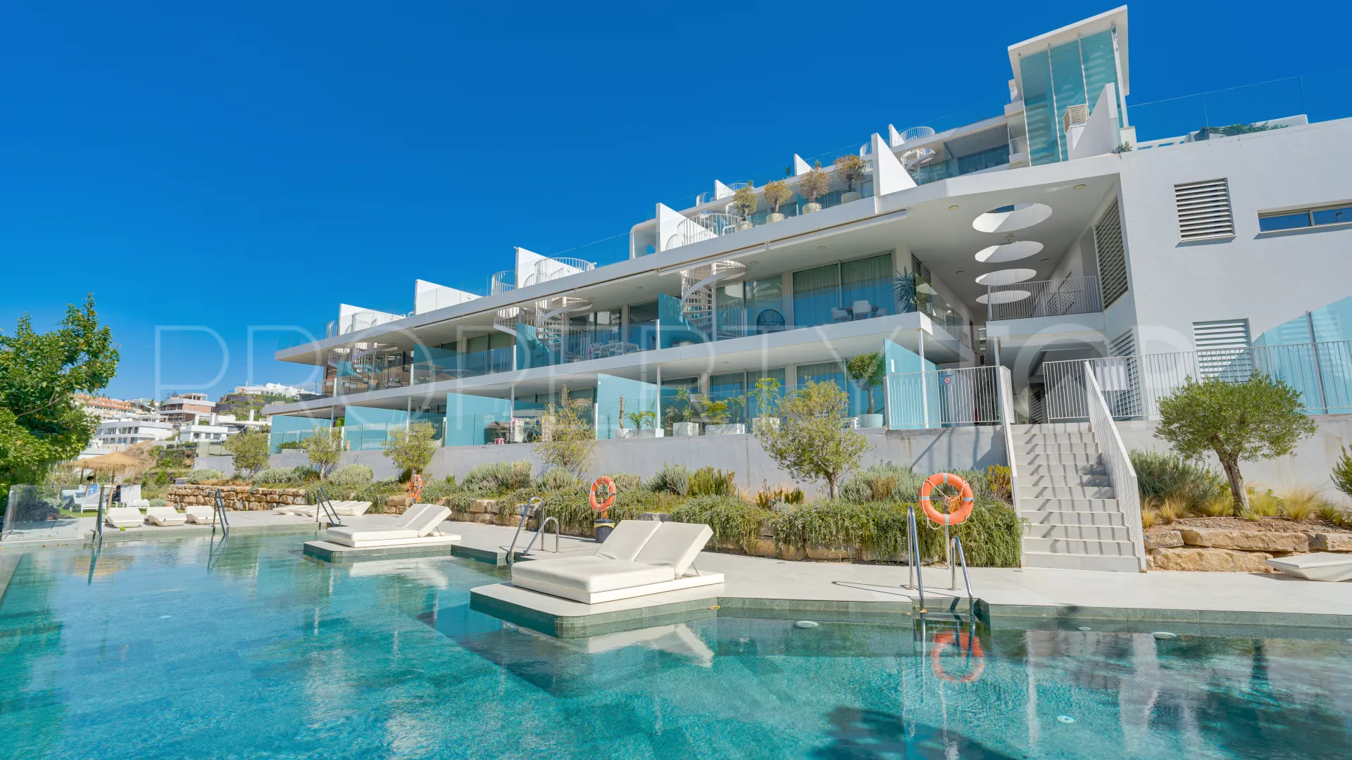 Duplex penthouse for sale in El Higueron