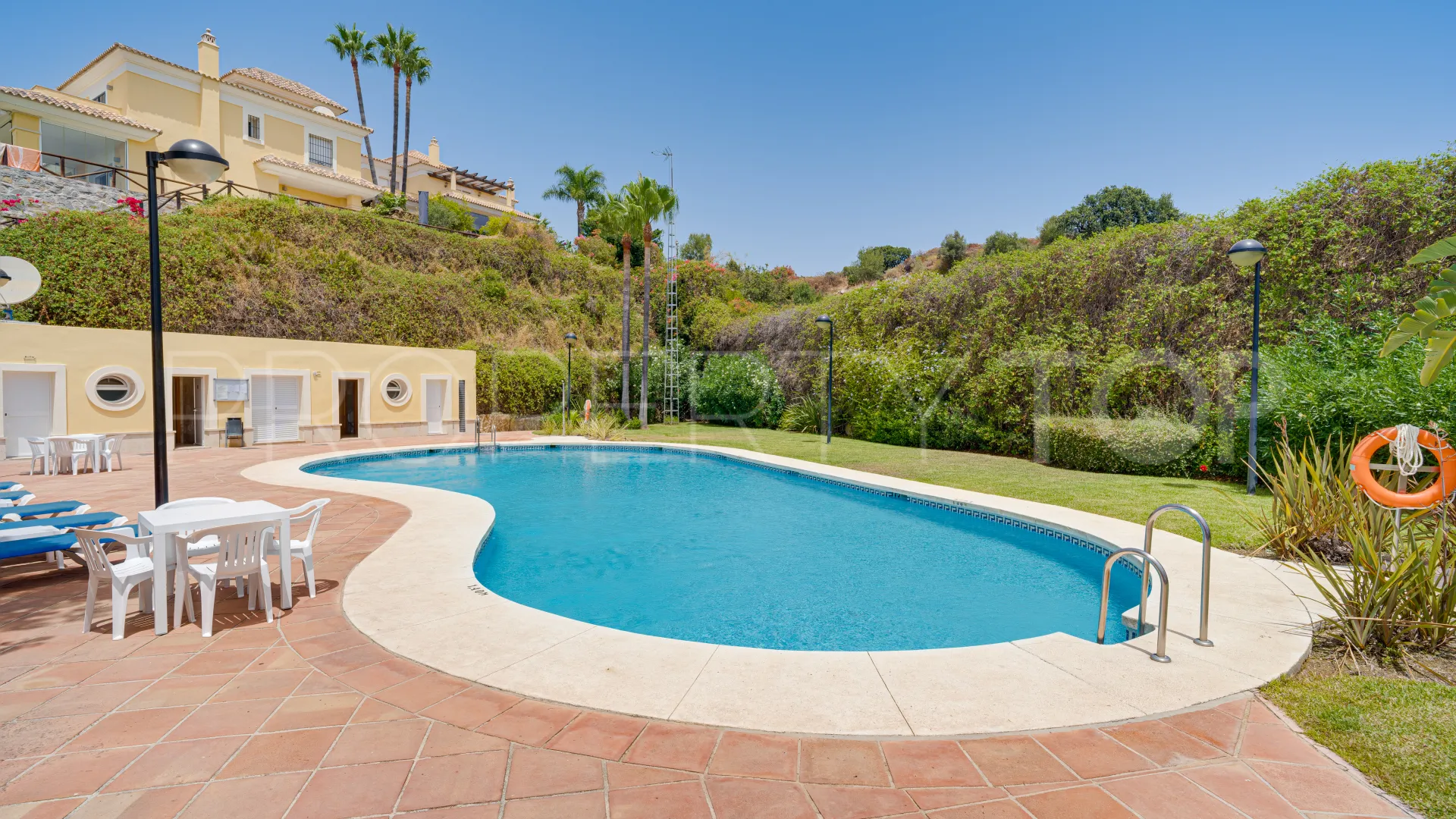 Marbella Este, villa con 4 dormitorios en venta