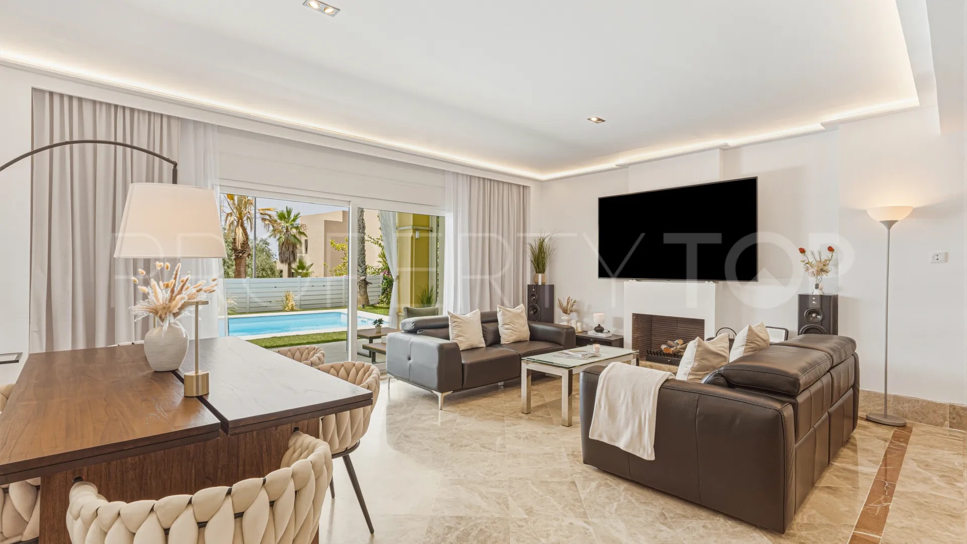 Marbella Este, villa con 4 dormitorios en venta
