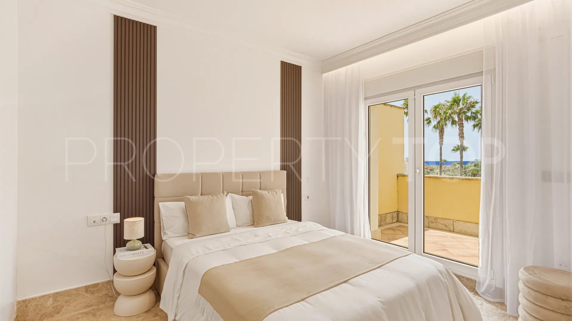 Marbella Este, villa con 4 dormitorios en venta