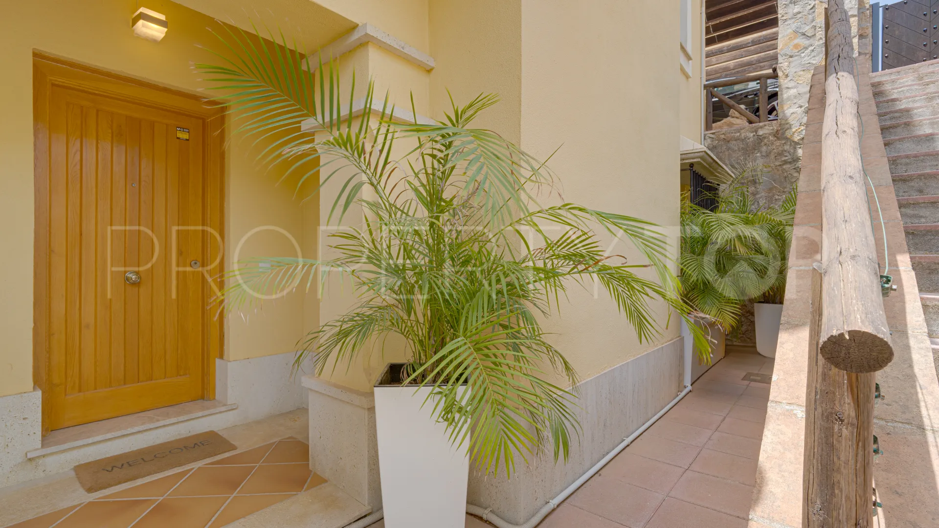Marbella Este, villa con 4 dormitorios en venta