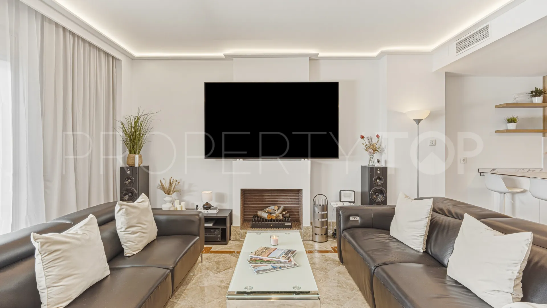 Marbella Este, villa con 4 dormitorios en venta
