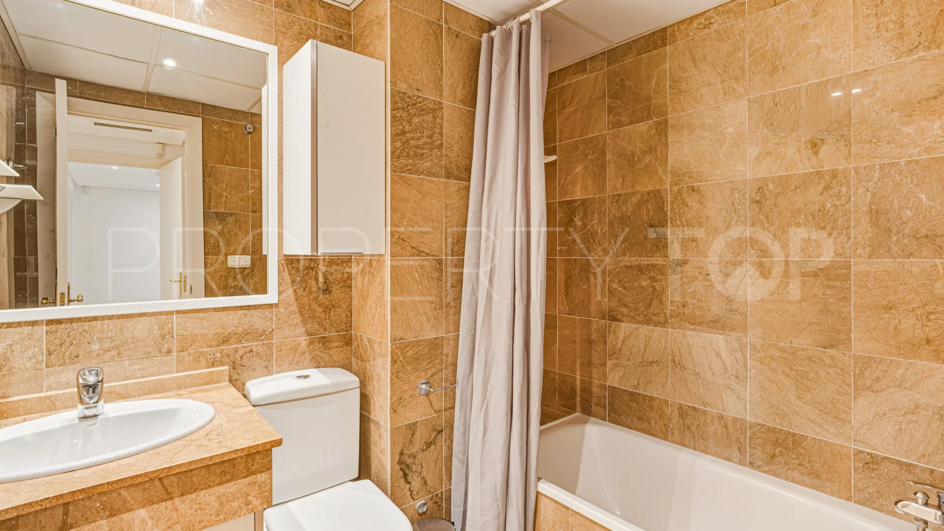 Ground floor apartment for sale in Gala Placidia