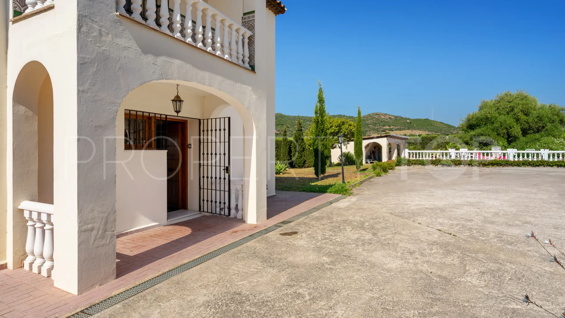 Villa en venta en Los Pedregales de 4 dormitorios