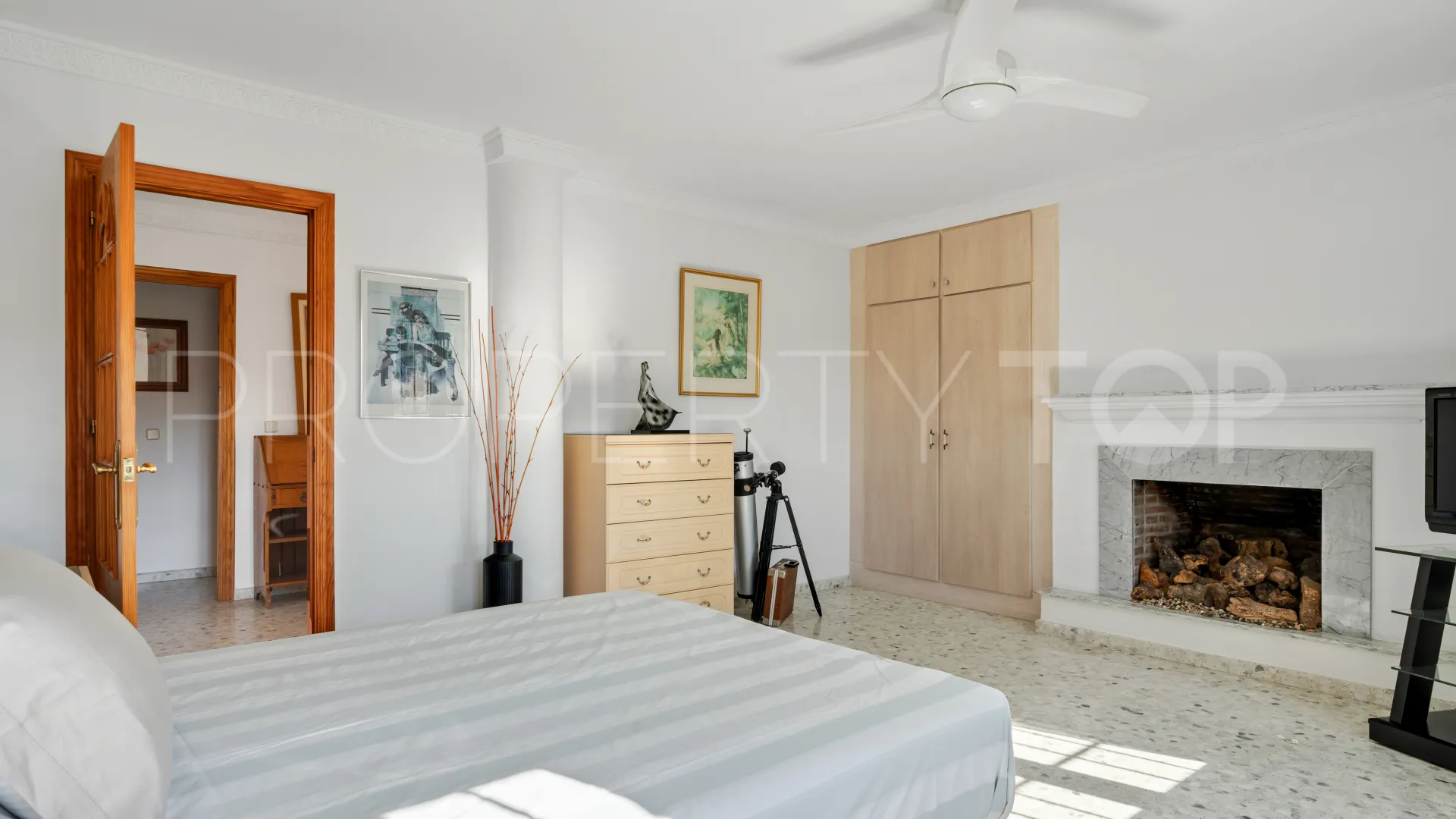 Villa en venta en Los Pedregales de 4 dormitorios