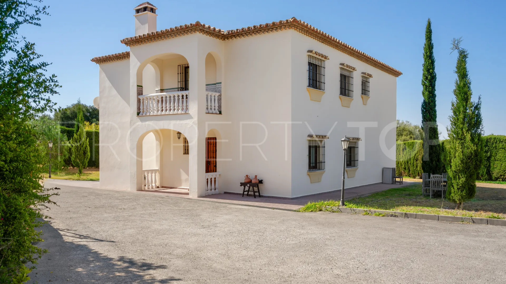 Villa en venta en Los Pedregales de 4 dormitorios