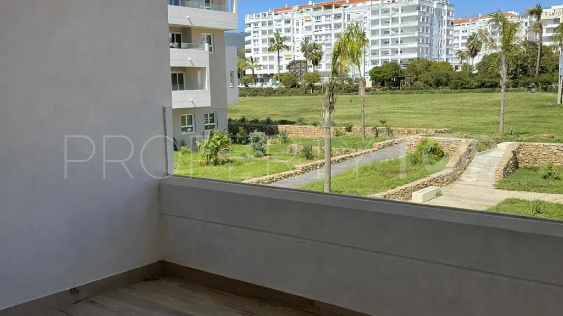 Apartamento con 3 dormitorios en venta en La Campana